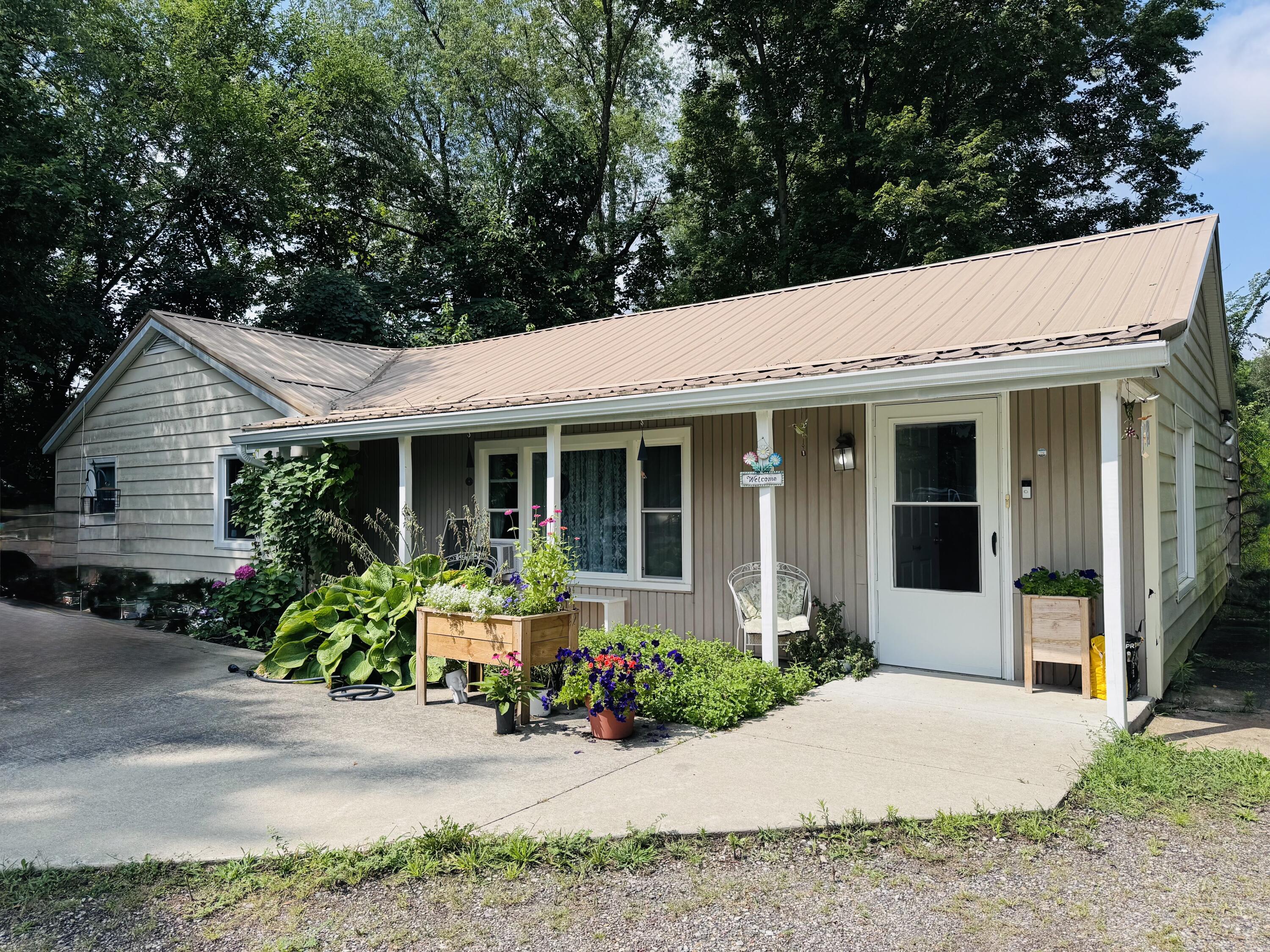 1568 Barron Lake Road Niles MI 49120