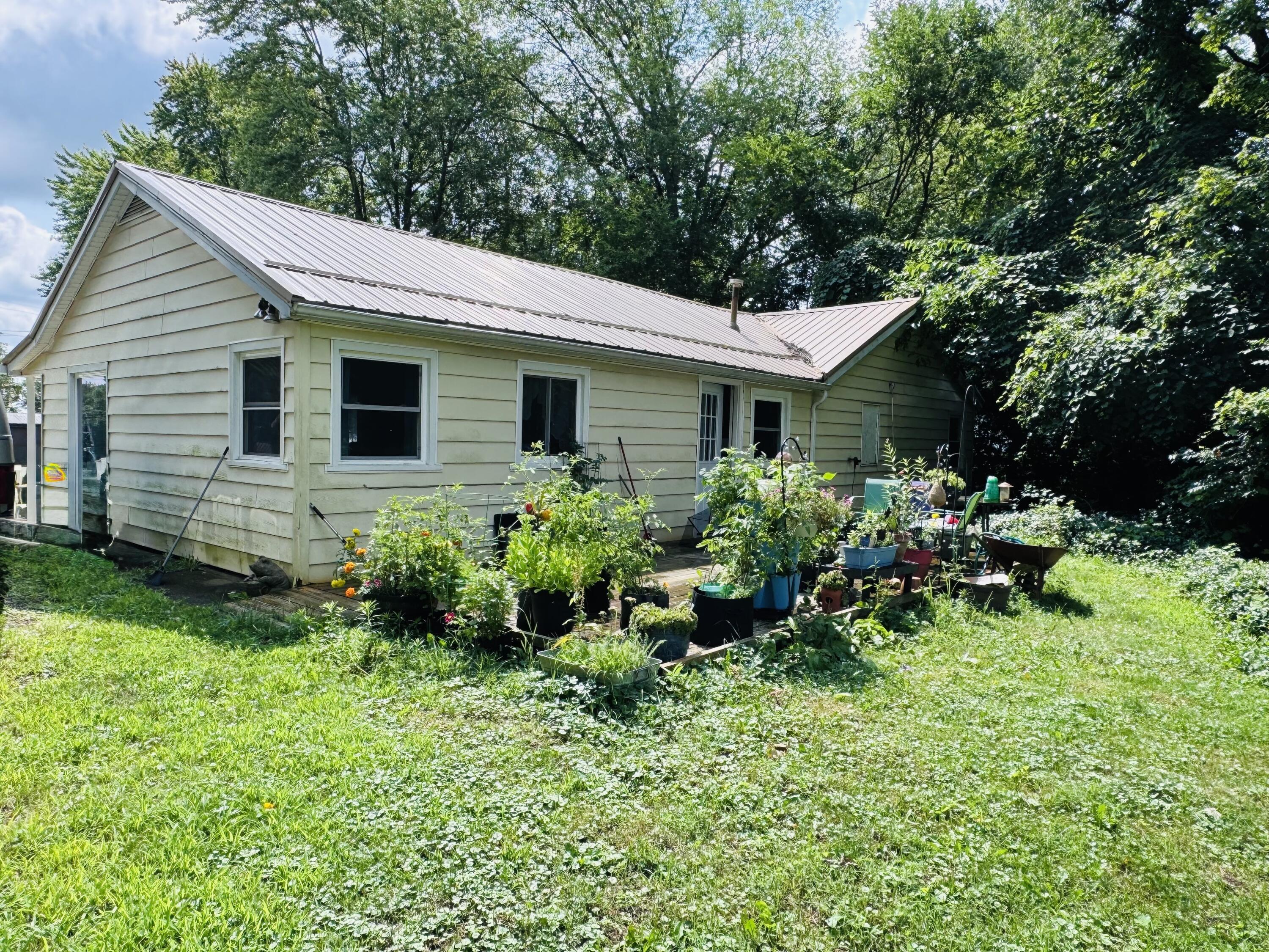 1568 Barron Lake Road Niles MI 49120