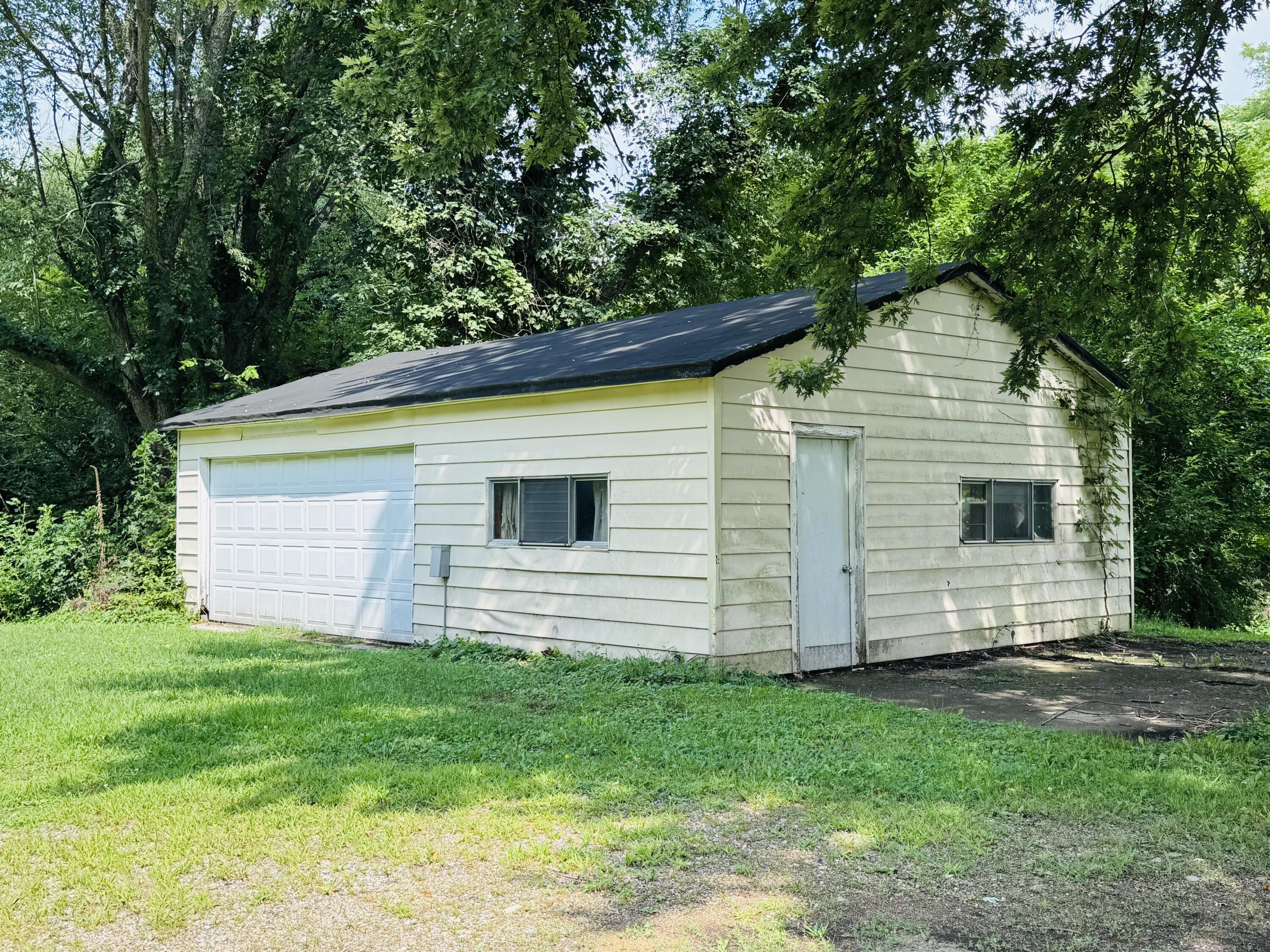 1568 Barron Lake Road Niles MI 49120