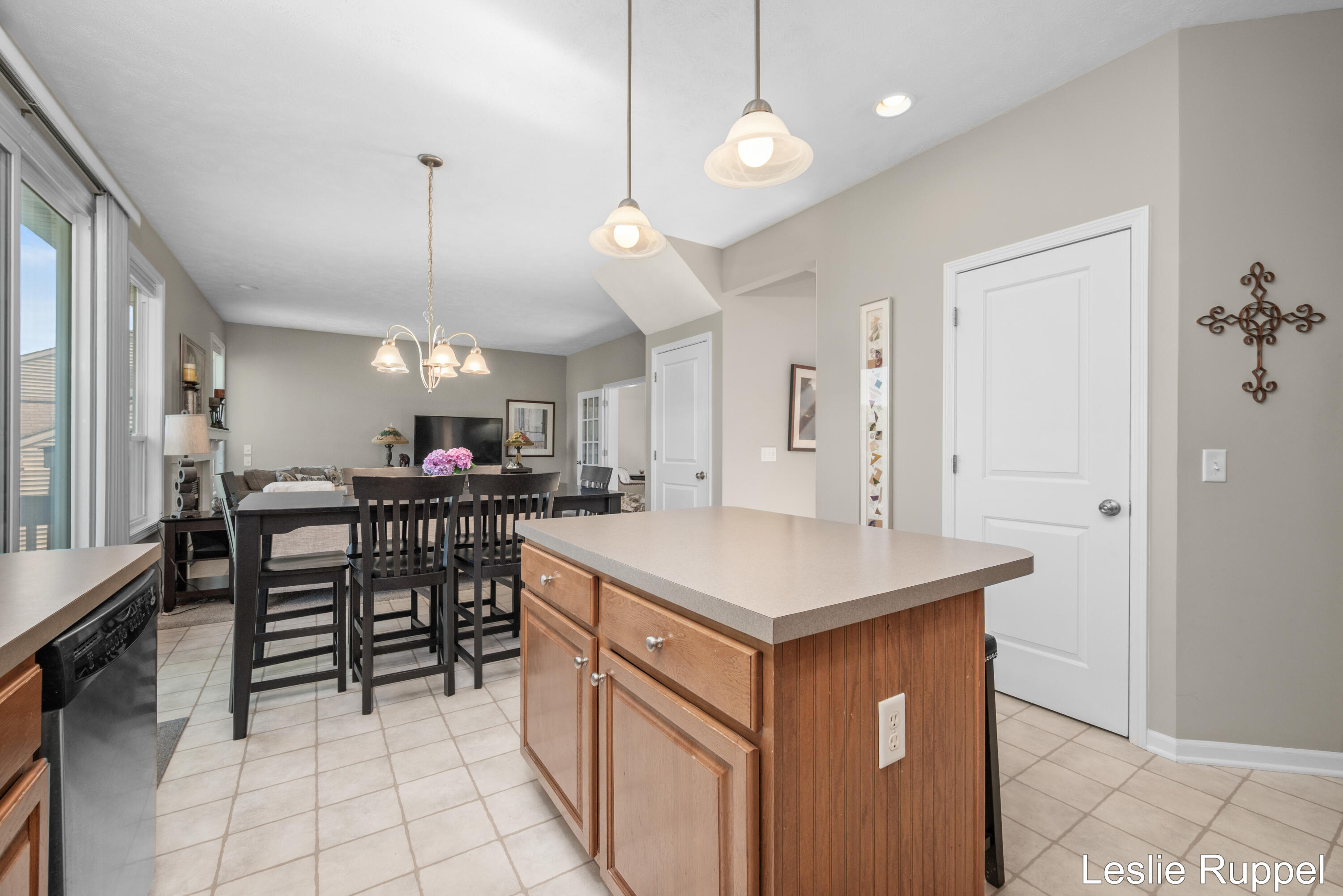 2643 Arbor Chase Drive NE Grand Rapids MI 49525