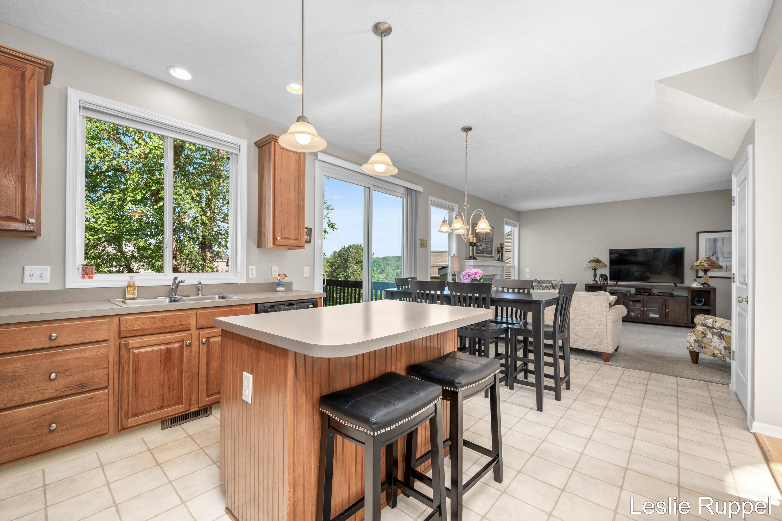 2643 Arbor Chase Drive NE Grand Rapids MI 49525