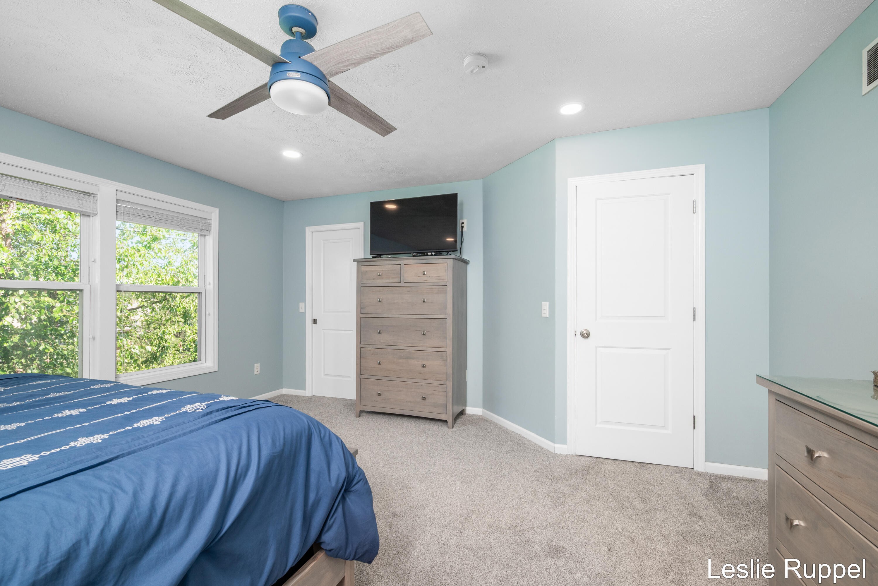 2643 Arbor Chase Drive NE Grand Rapids MI 49525