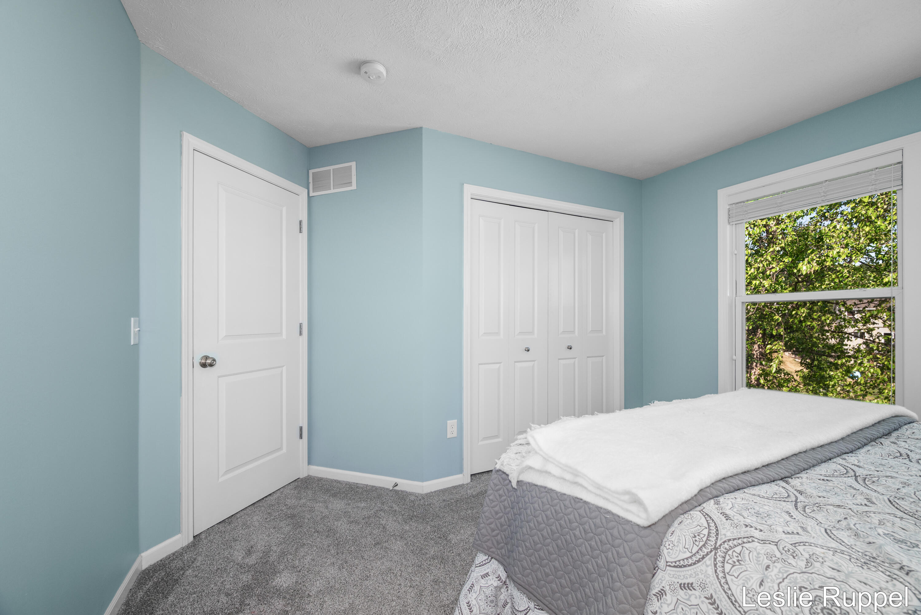 2643 Arbor Chase Drive NE Grand Rapids MI 49525