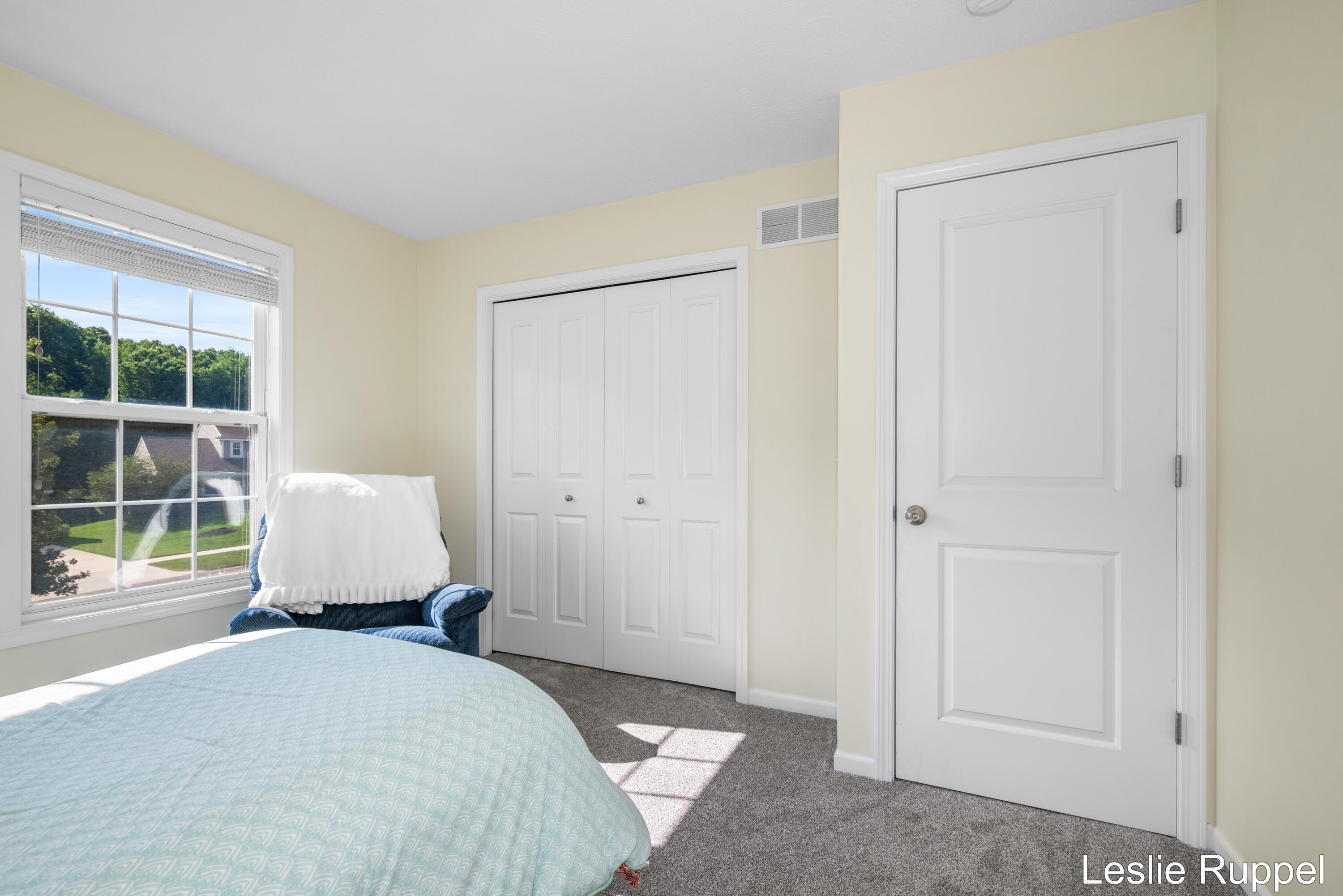 2643 Arbor Chase Drive NE Grand Rapids MI 49525