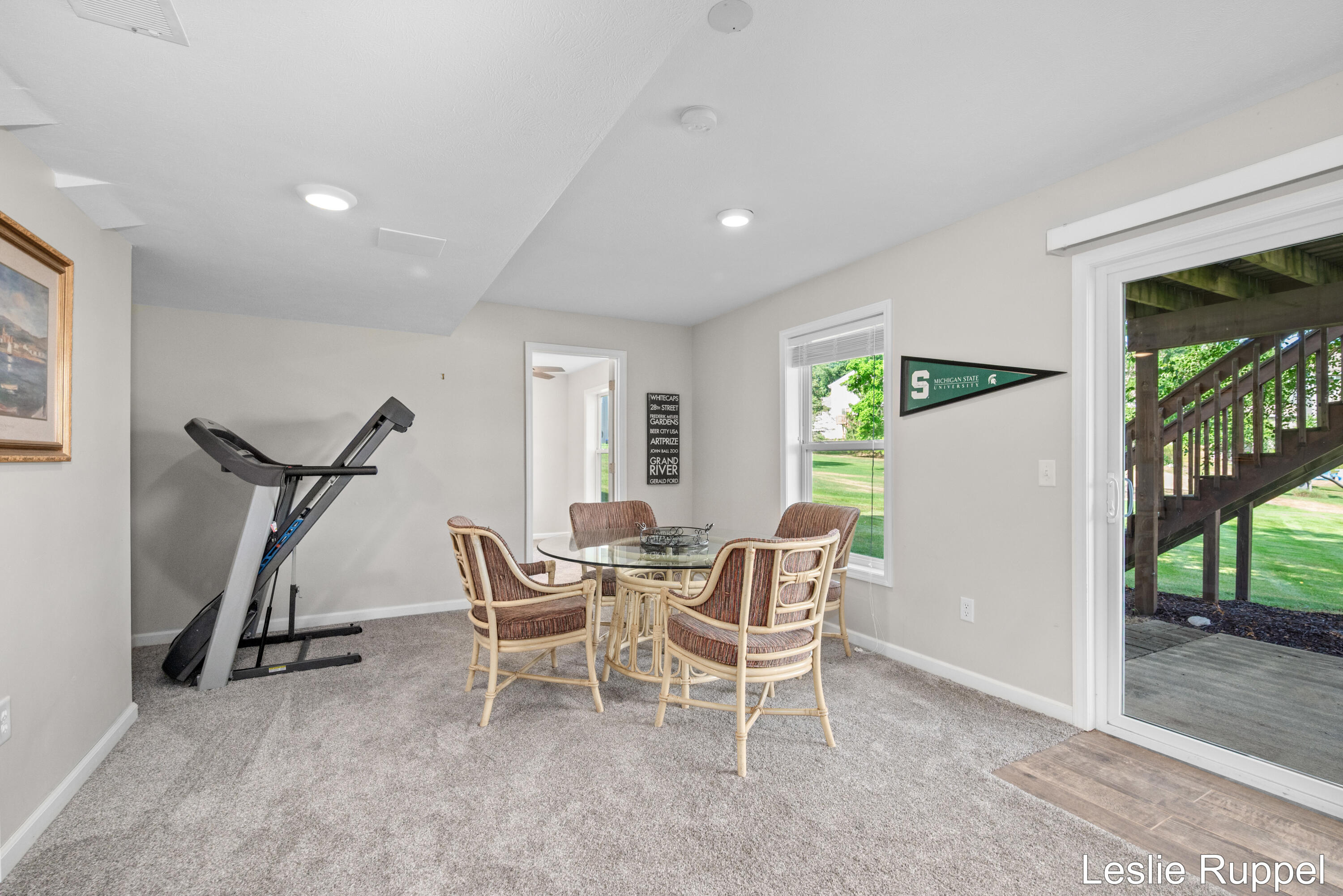 2643 Arbor Chase Drive NE Grand Rapids MI 49525