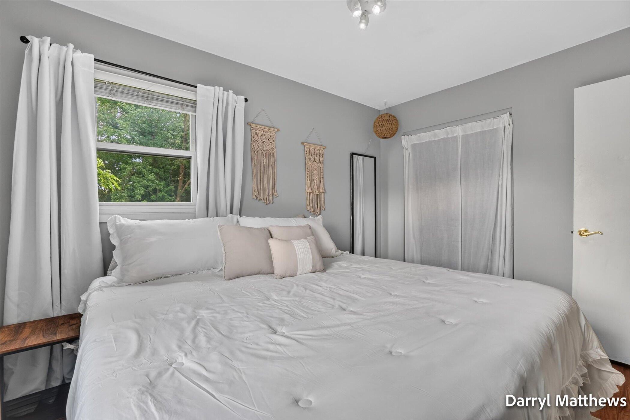 2046 Galahad Street NE Grand Rapids MI 49525
