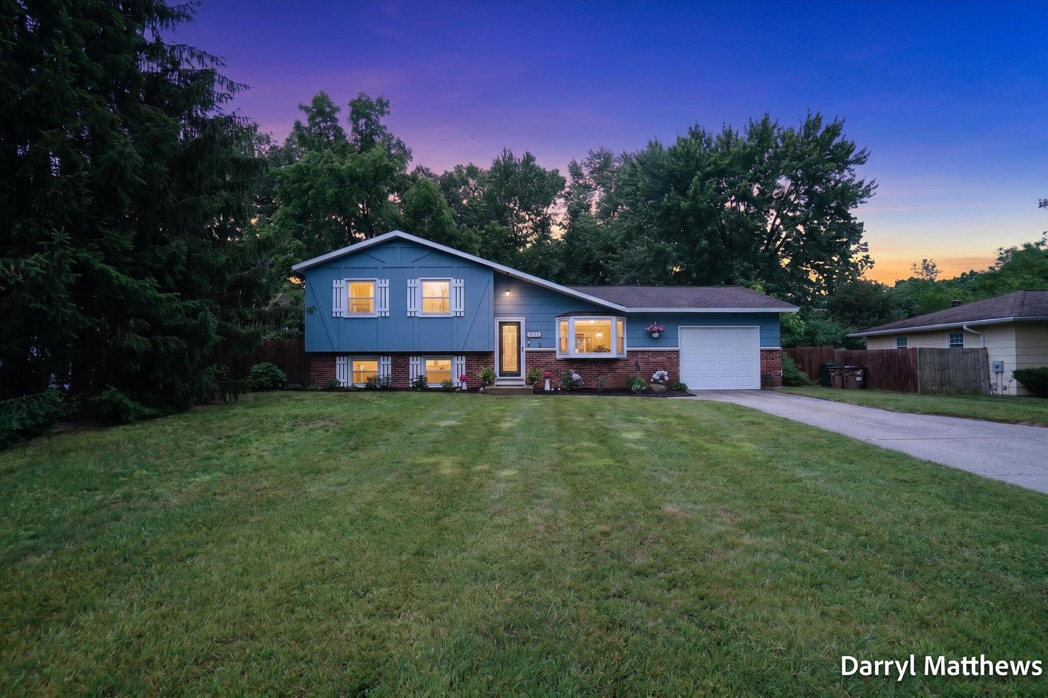 2046 Galahad Street NE Grand Rapids MI 49525