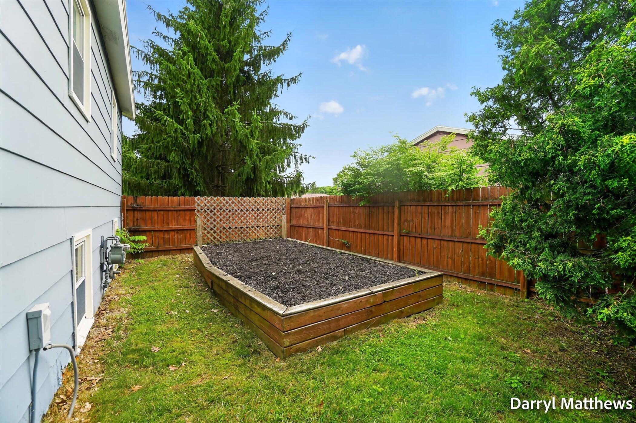 2046 Galahad Street NE Grand Rapids MI 49525