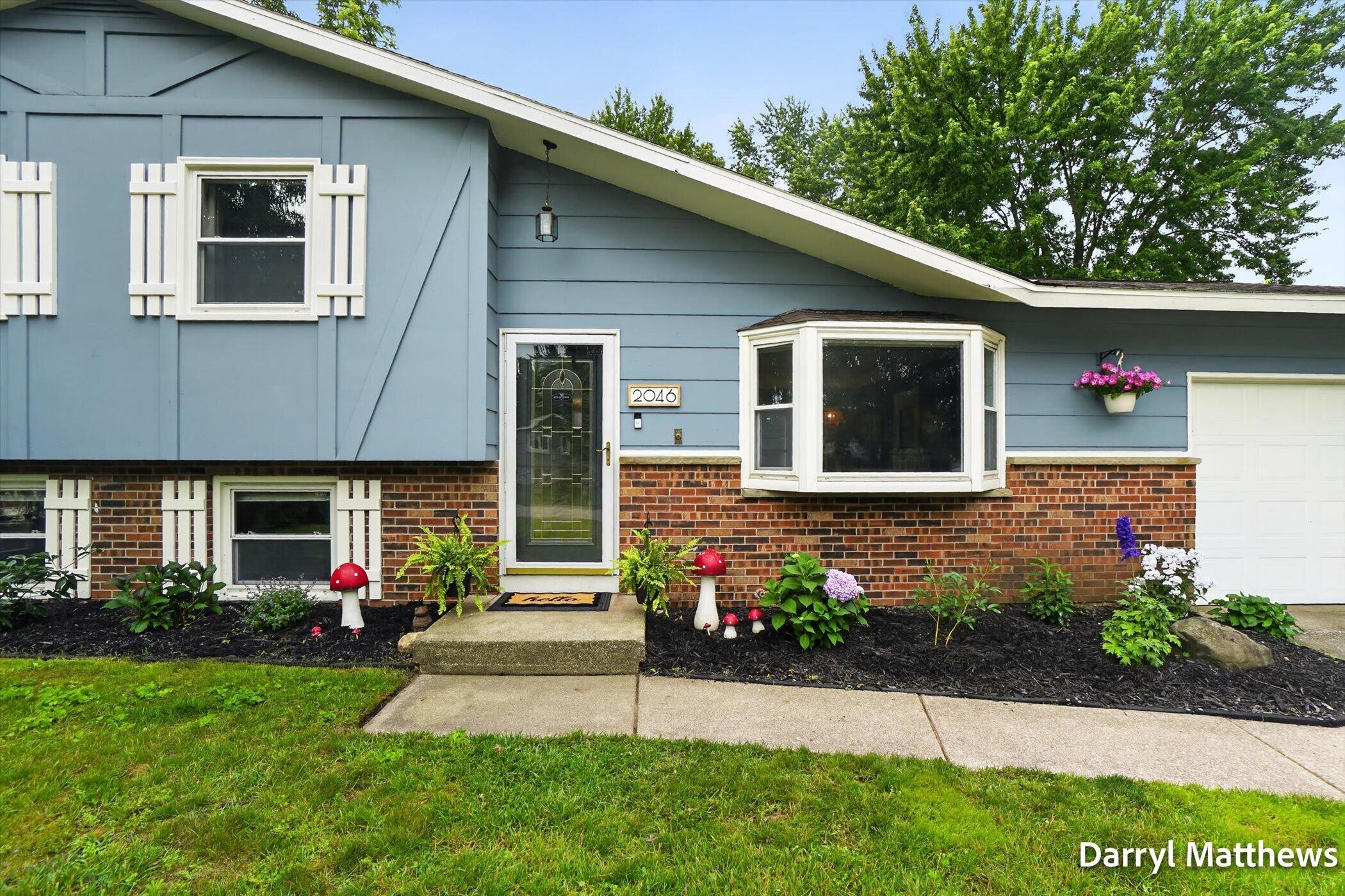 2046 Galahad Street NE Grand Rapids MI 49525