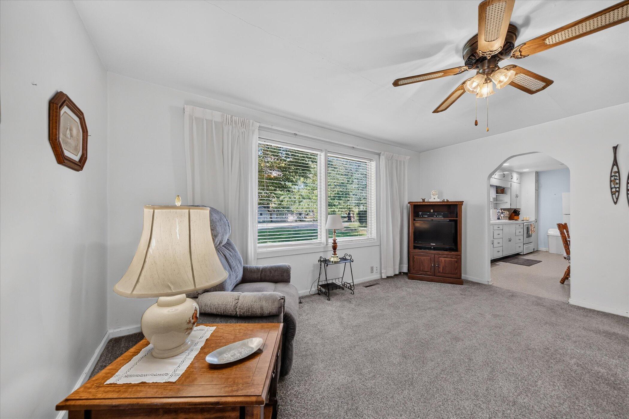 1697 Greenly Avenue Benton Harbor MI 49022