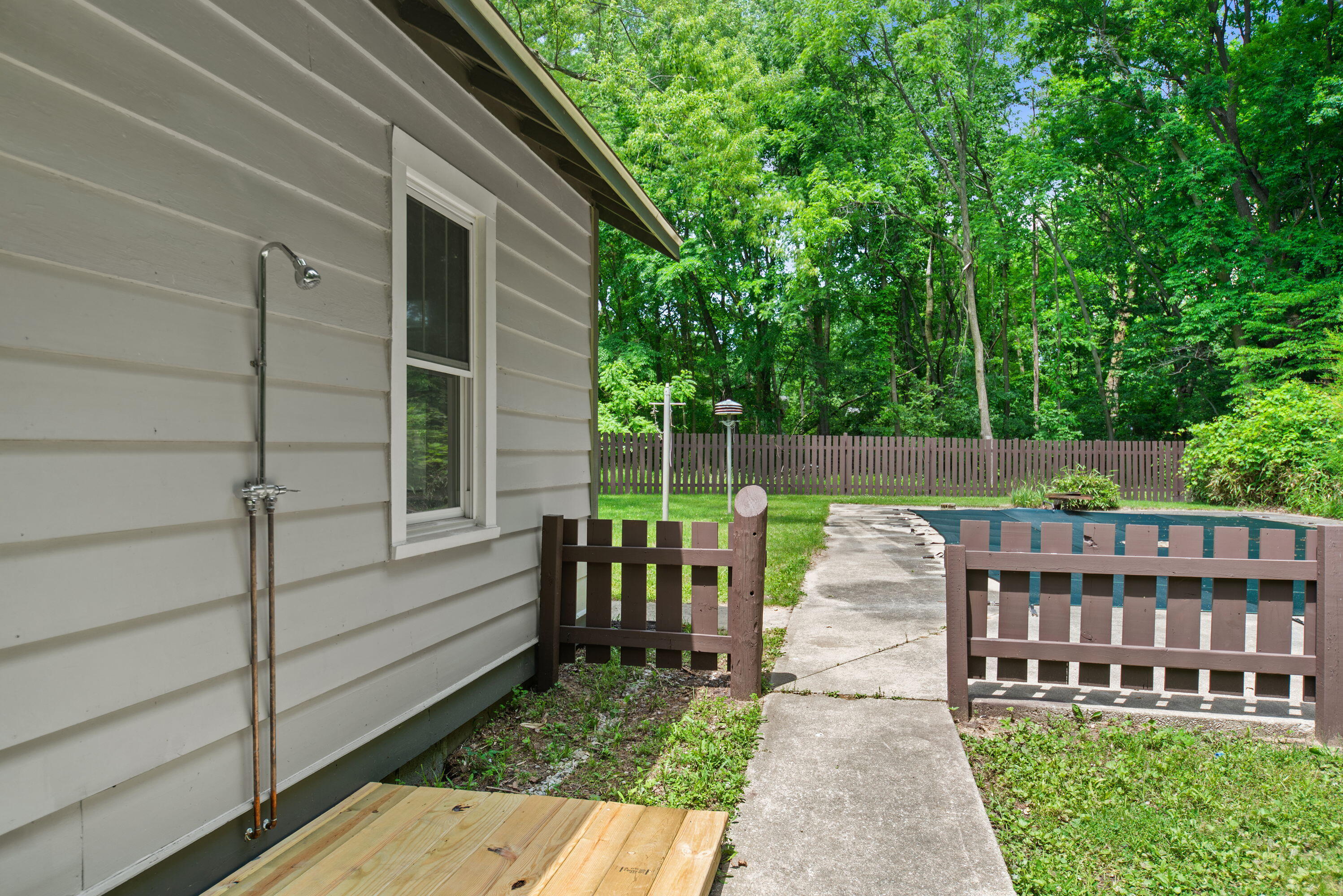12241 Flynn Road Sawyer MI 49125