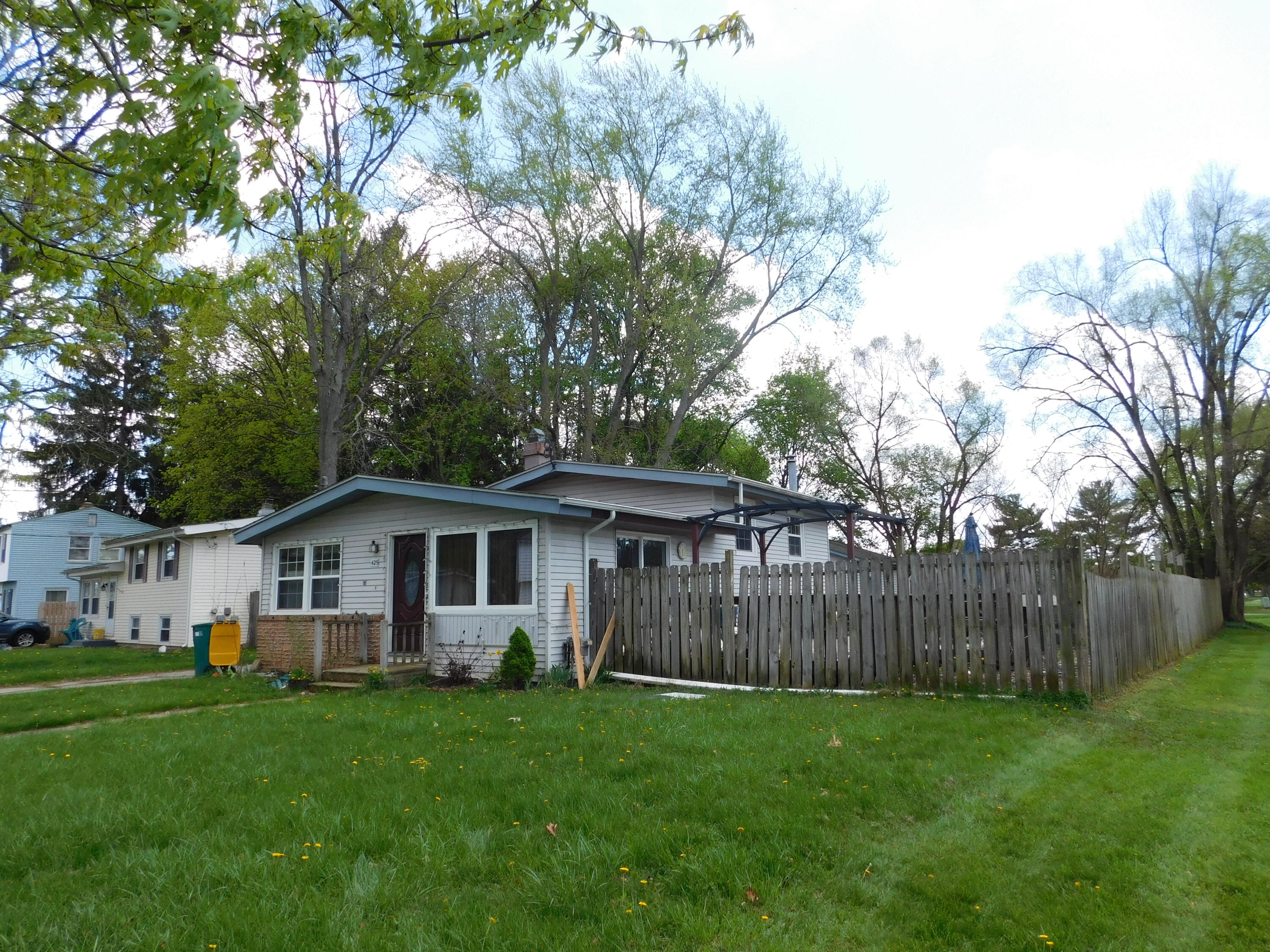 425 Southland Avenue Portage MI 49024
