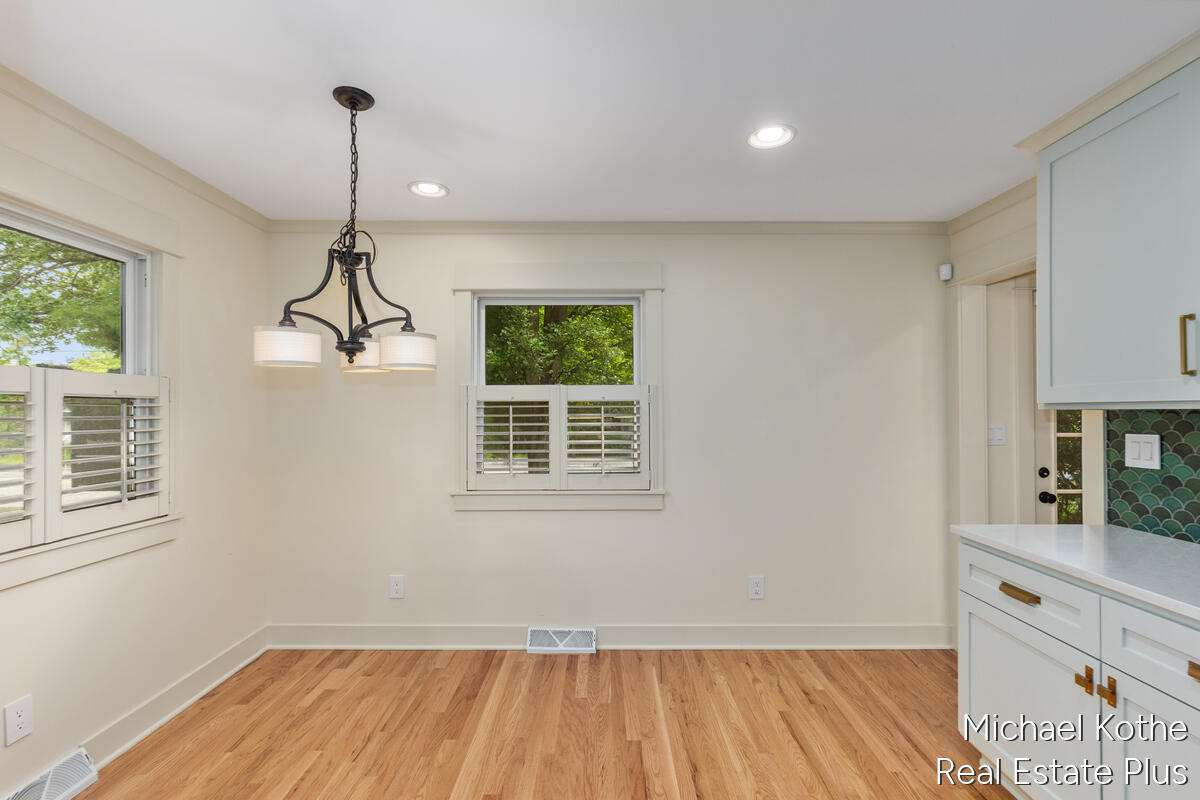 590 Hoffman Street Saugatuck MI 49453