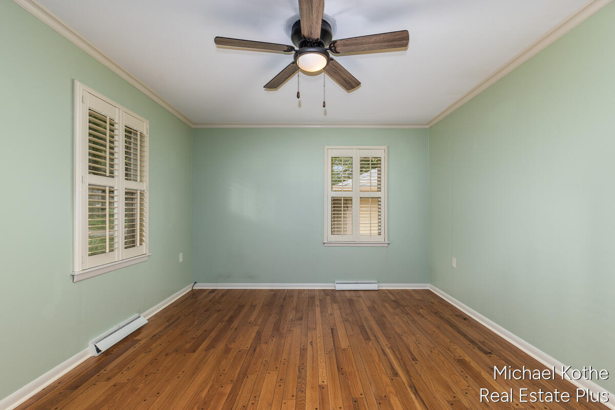 590 Hoffman Street Saugatuck MI 49453