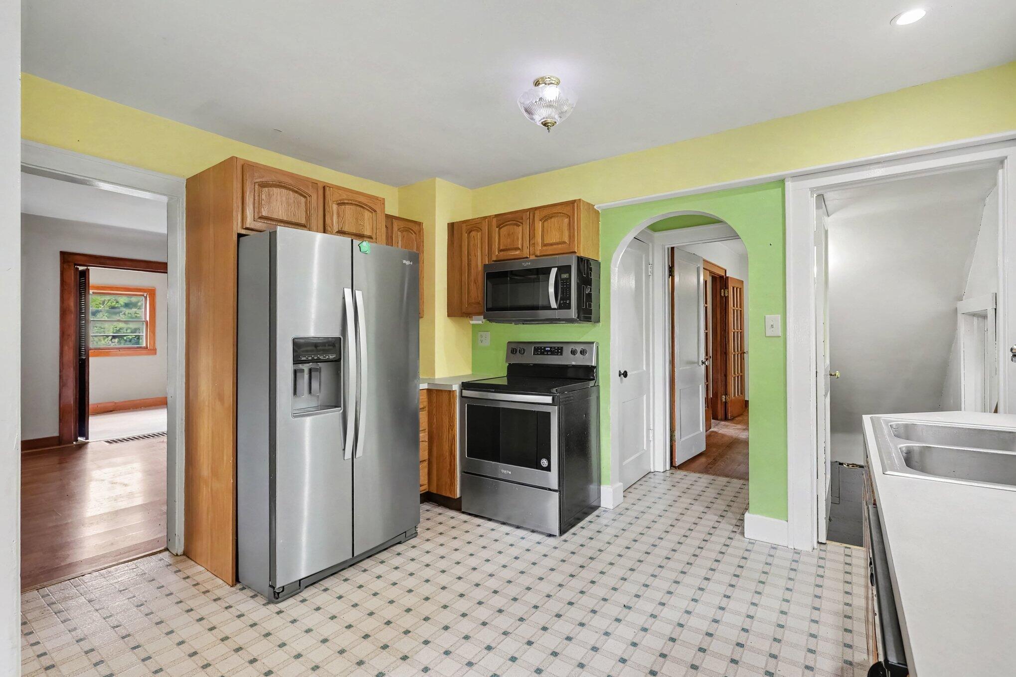 598 S Brooks Road Muskegon MI 49442