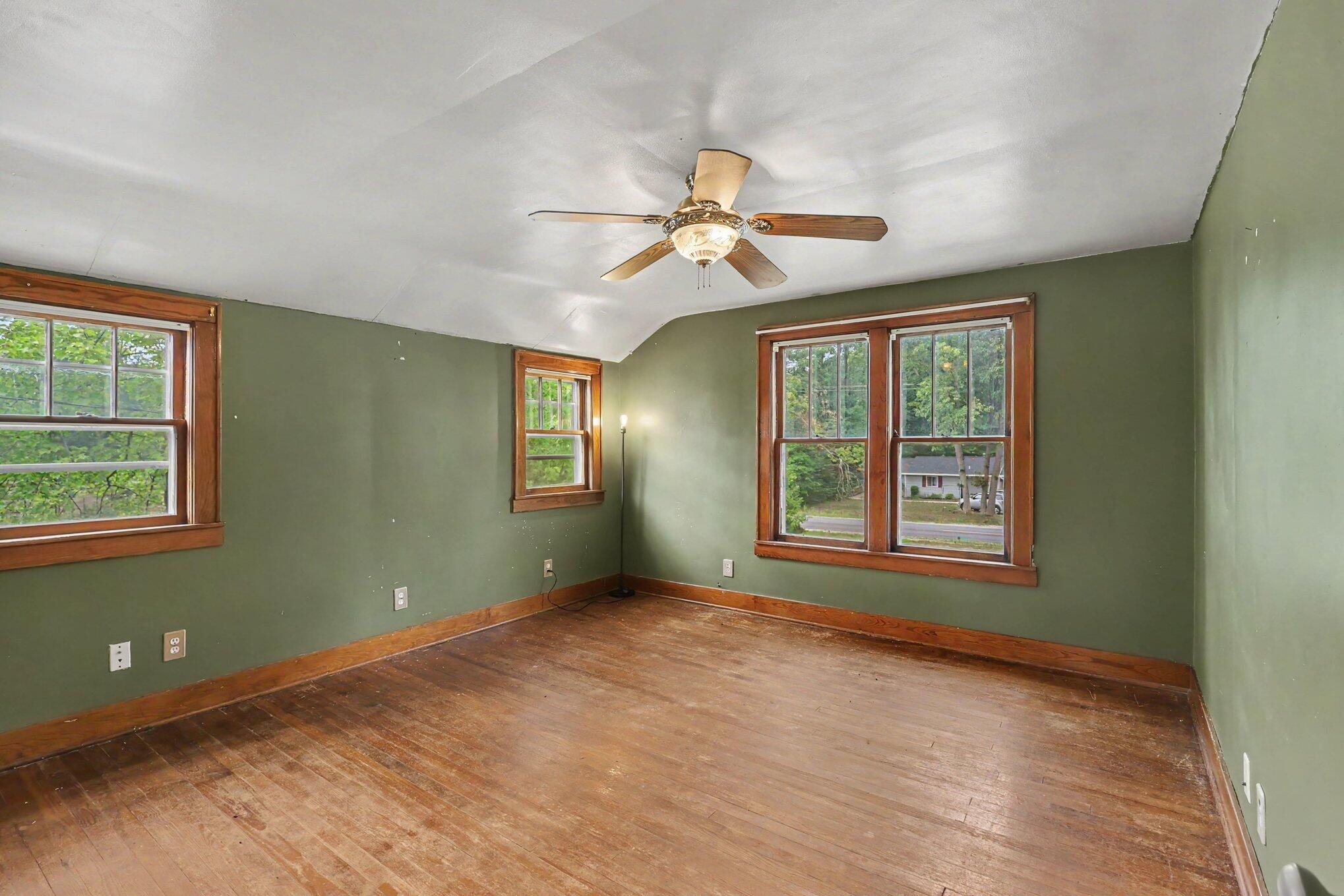 598 S Brooks Road Muskegon MI 49442