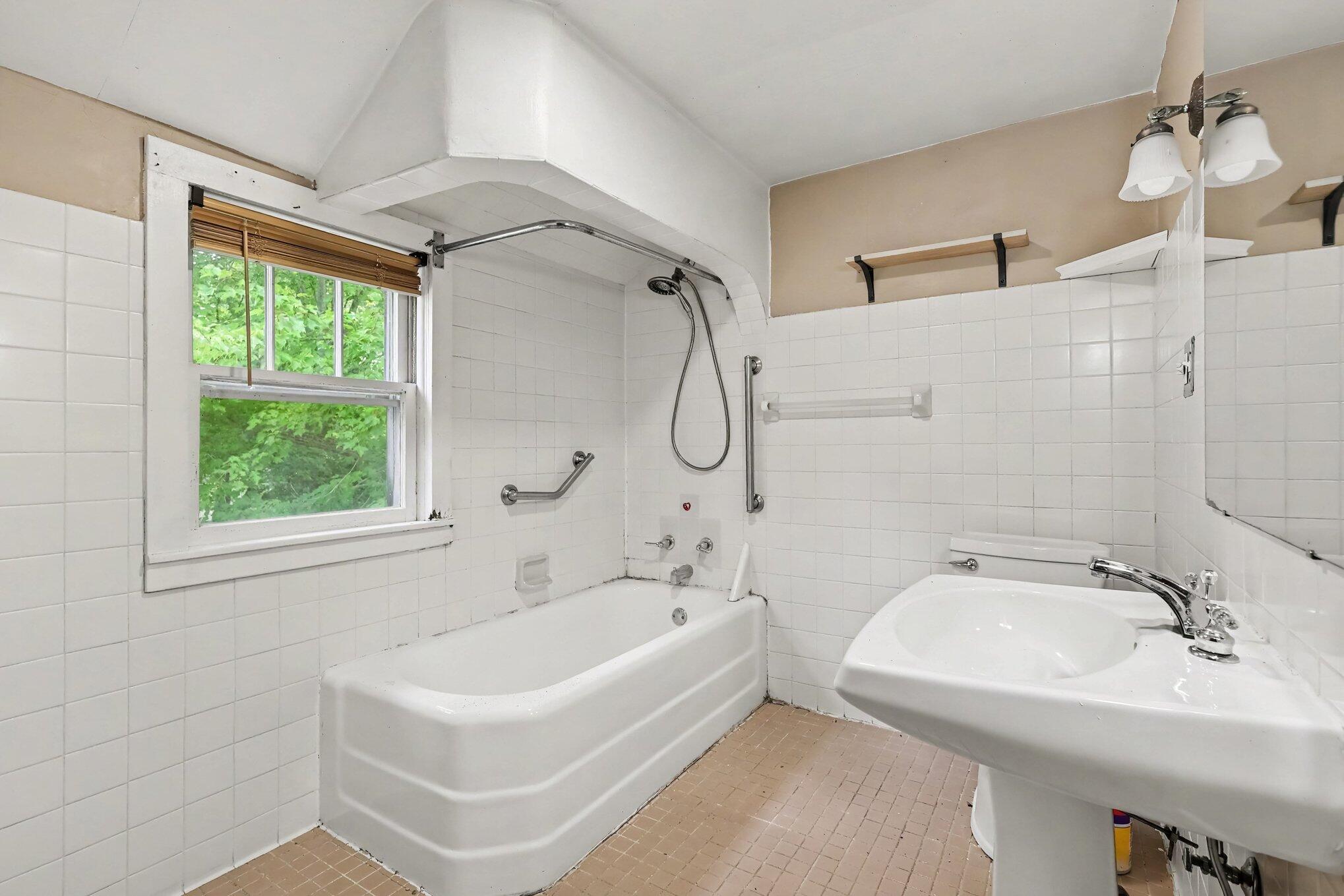 598 S Brooks Road Muskegon MI 49442
