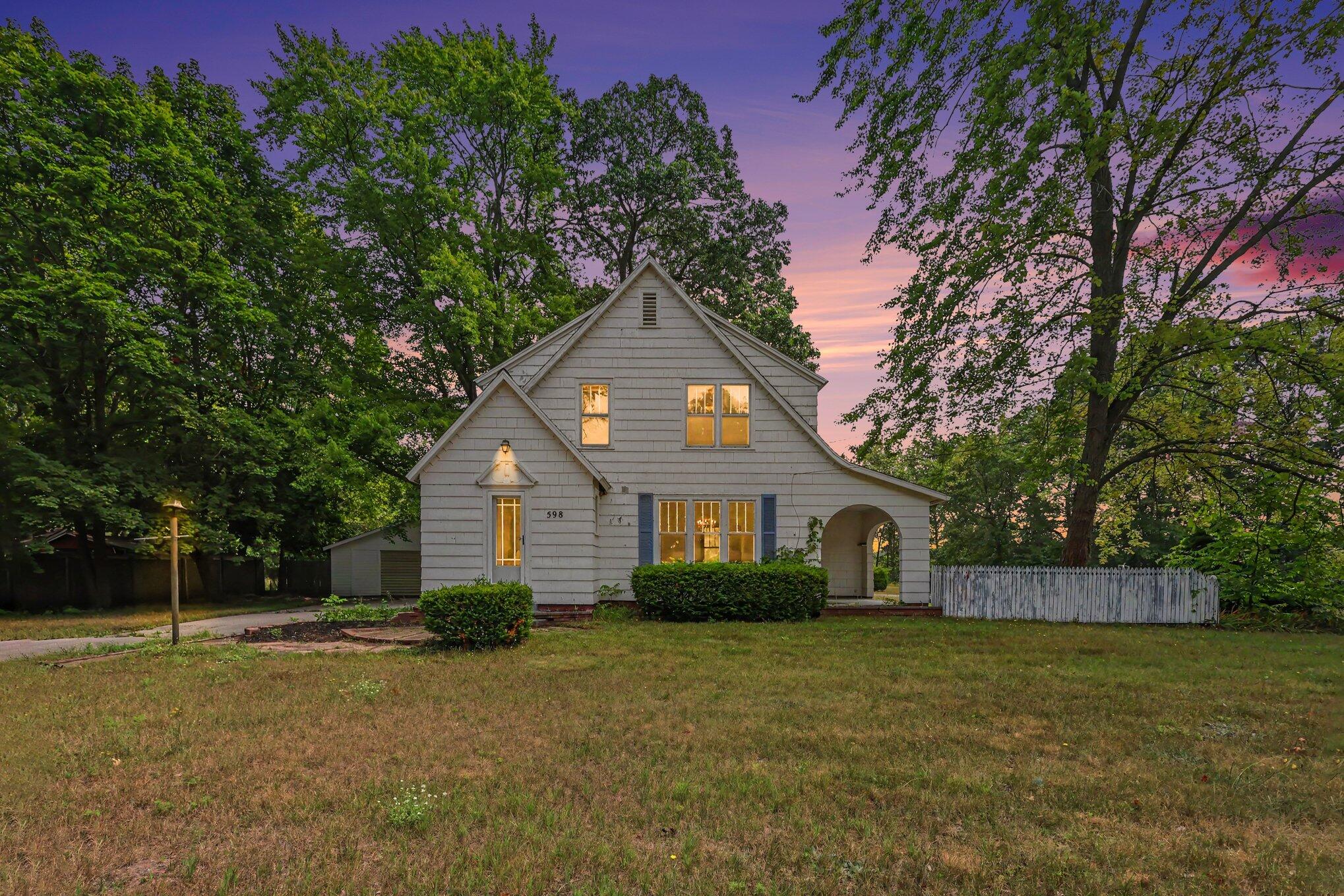 598 S Brooks Road Muskegon MI 49442