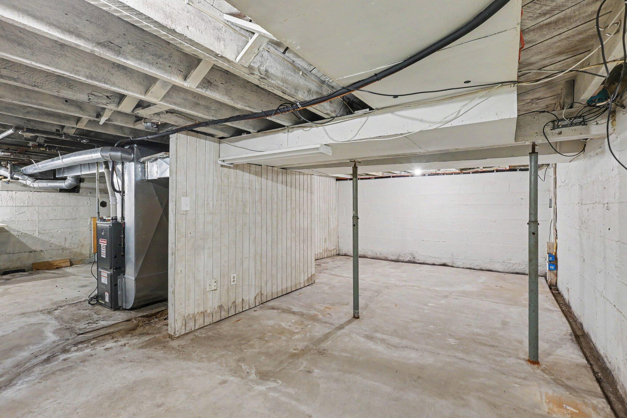 598 S Brooks Road Muskegon MI 49442