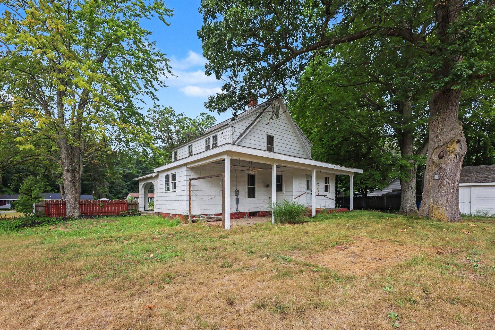 598 S Brooks Road Muskegon MI 49442