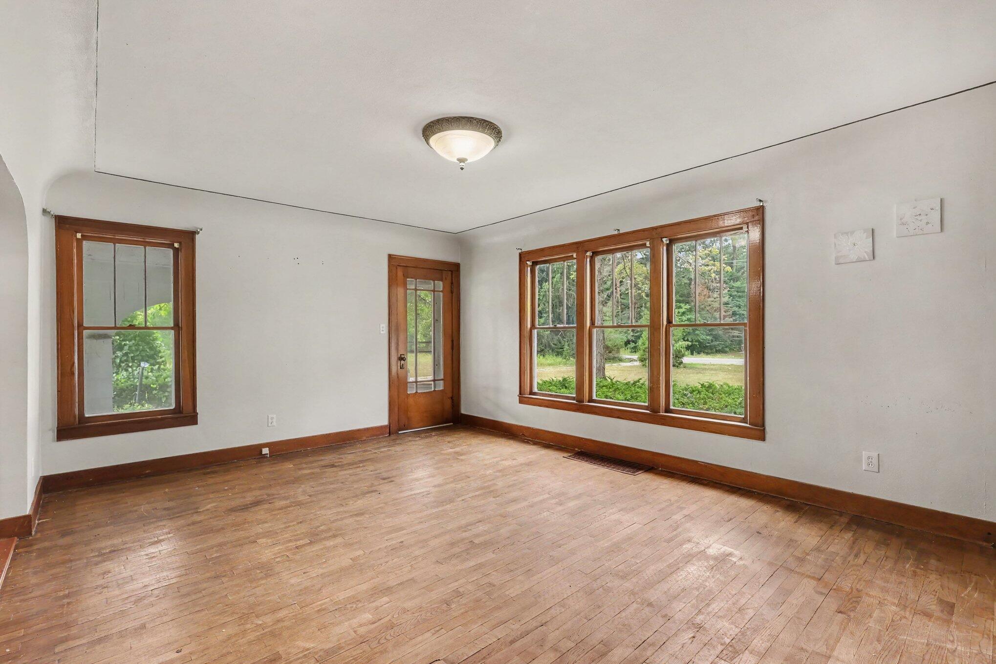 598 S Brooks Road Muskegon MI 49442