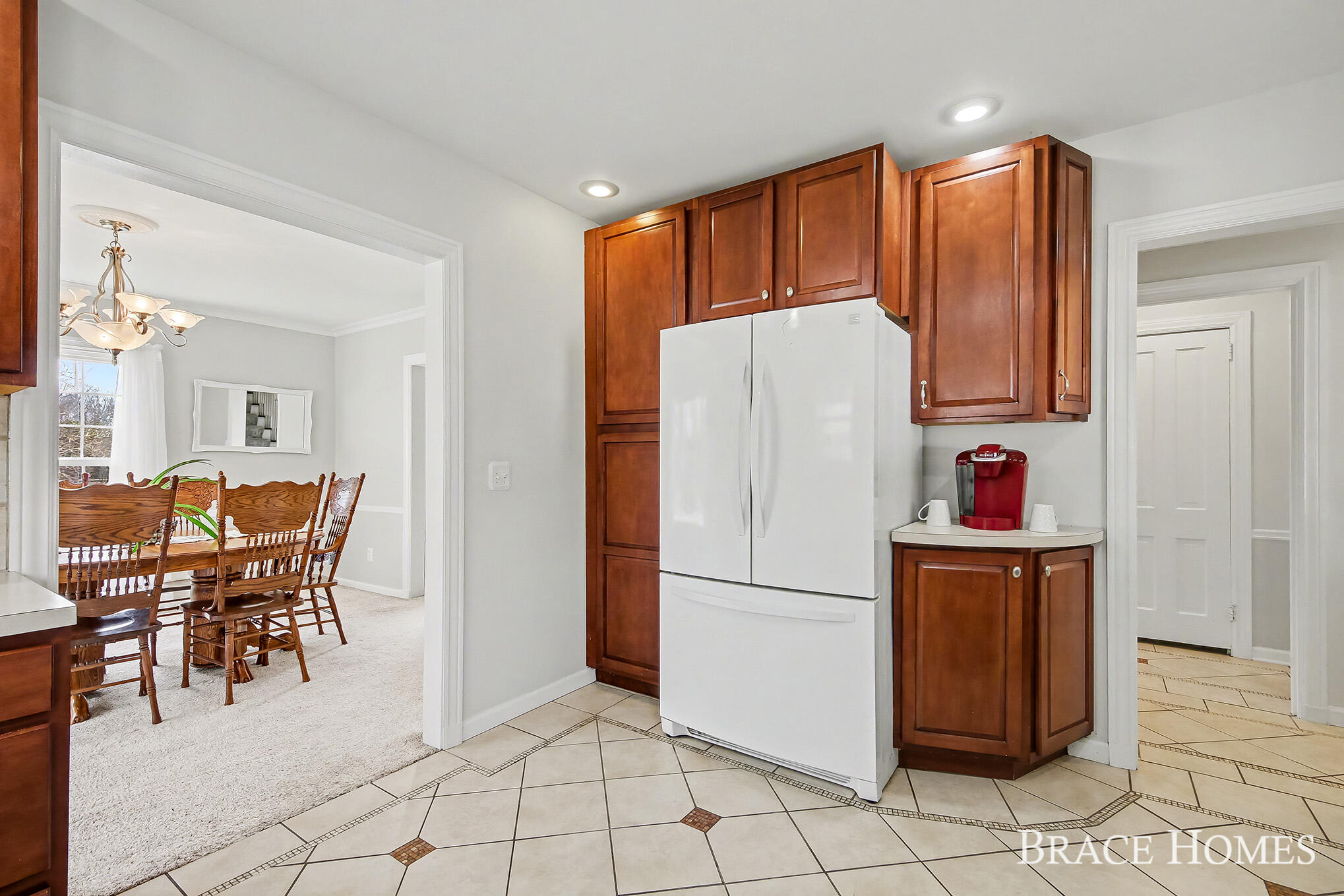 119 Bristol Avenue NW Grand Rapids MI 49504