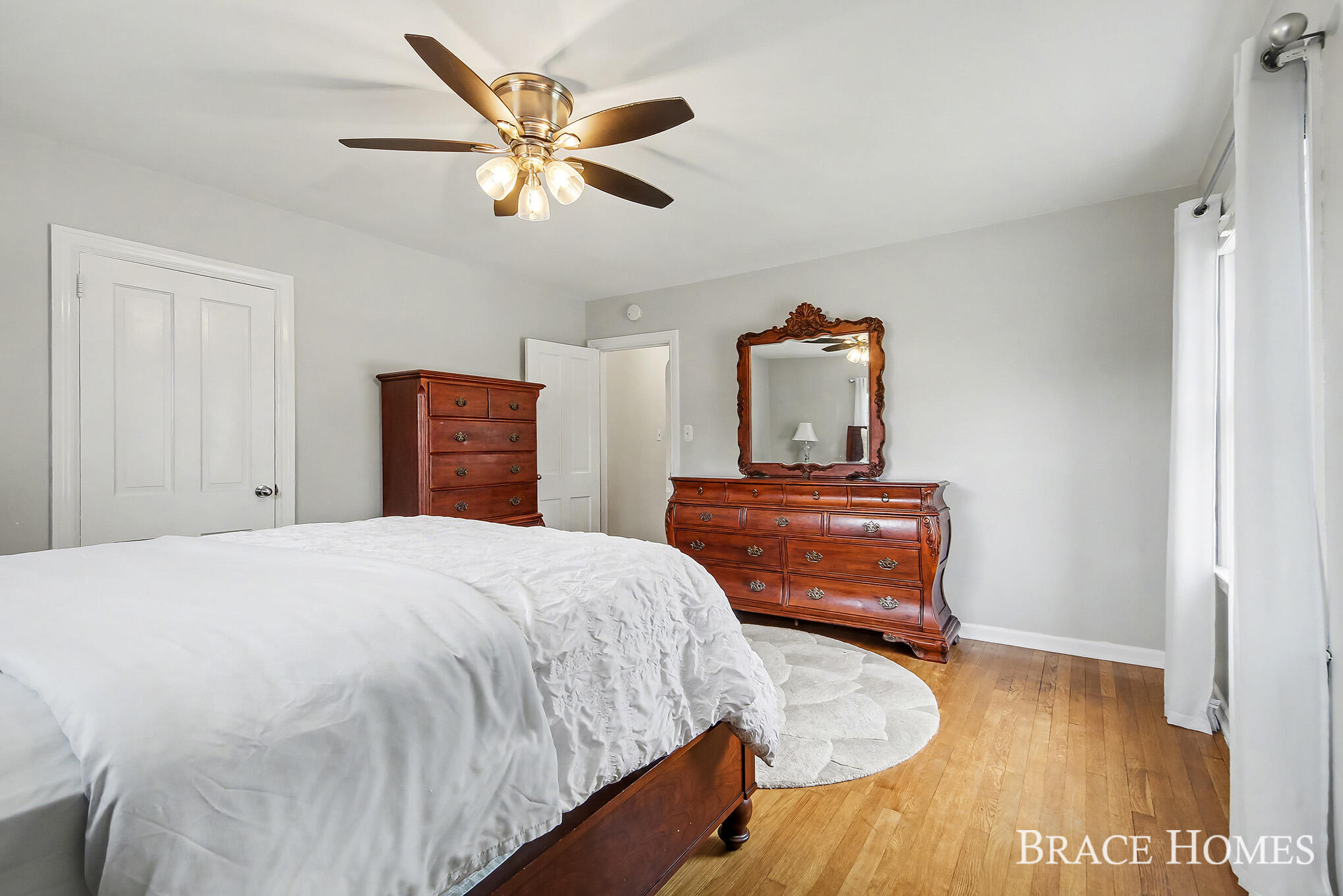 119 Bristol Avenue NW Grand Rapids MI 49504