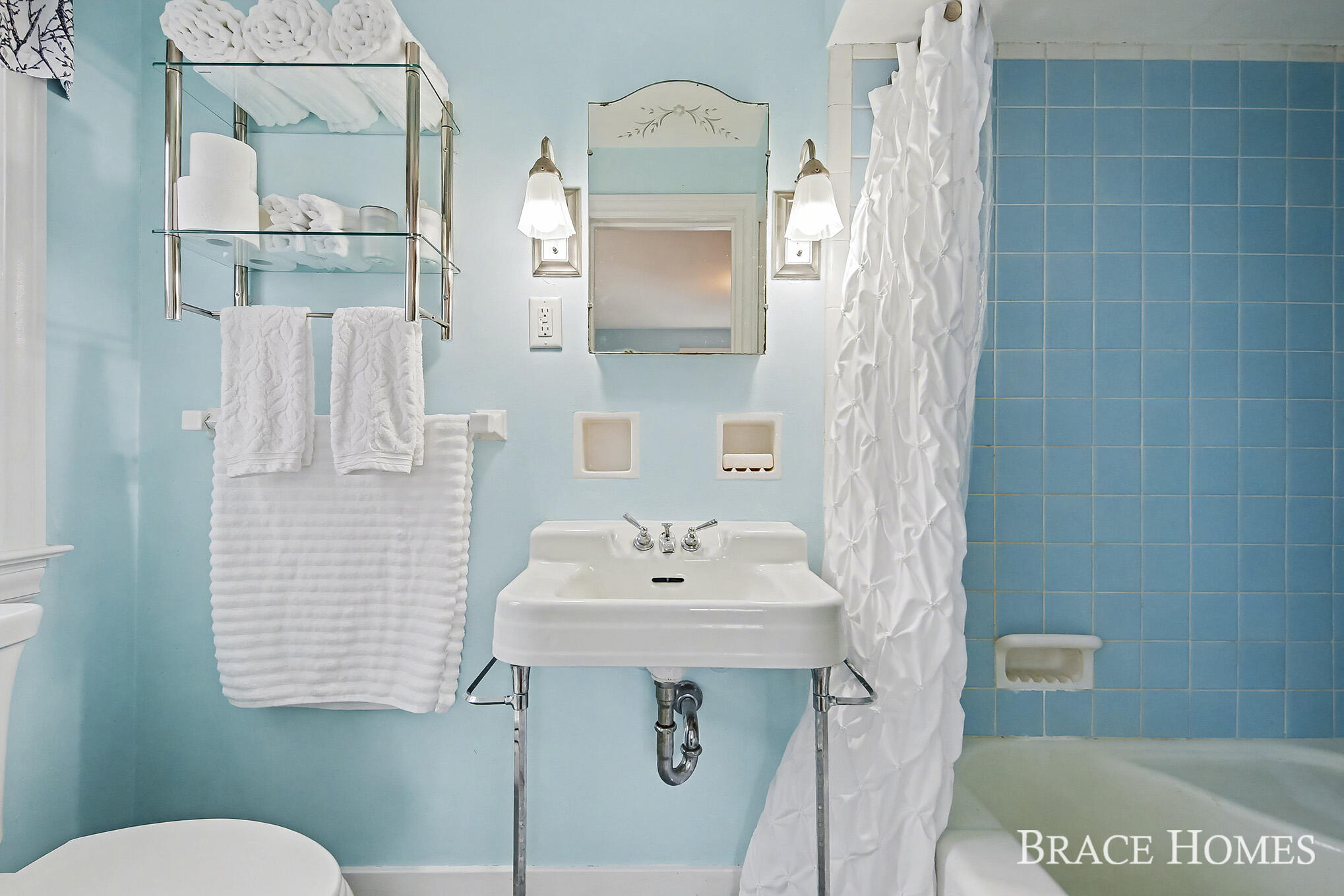 119 Bristol Avenue NW Grand Rapids MI 49504