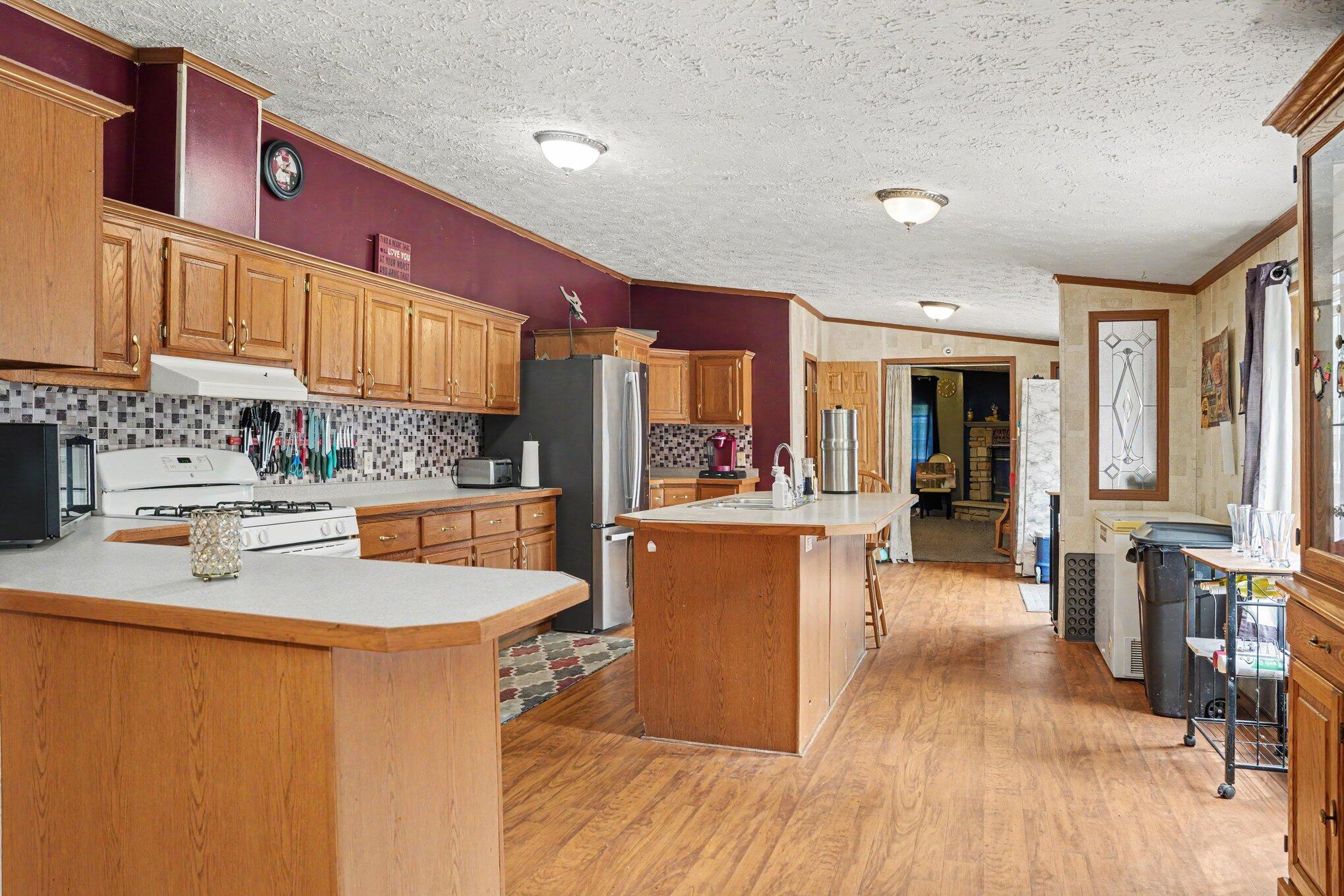 1863 Crystal Lane Allegan MI 49010