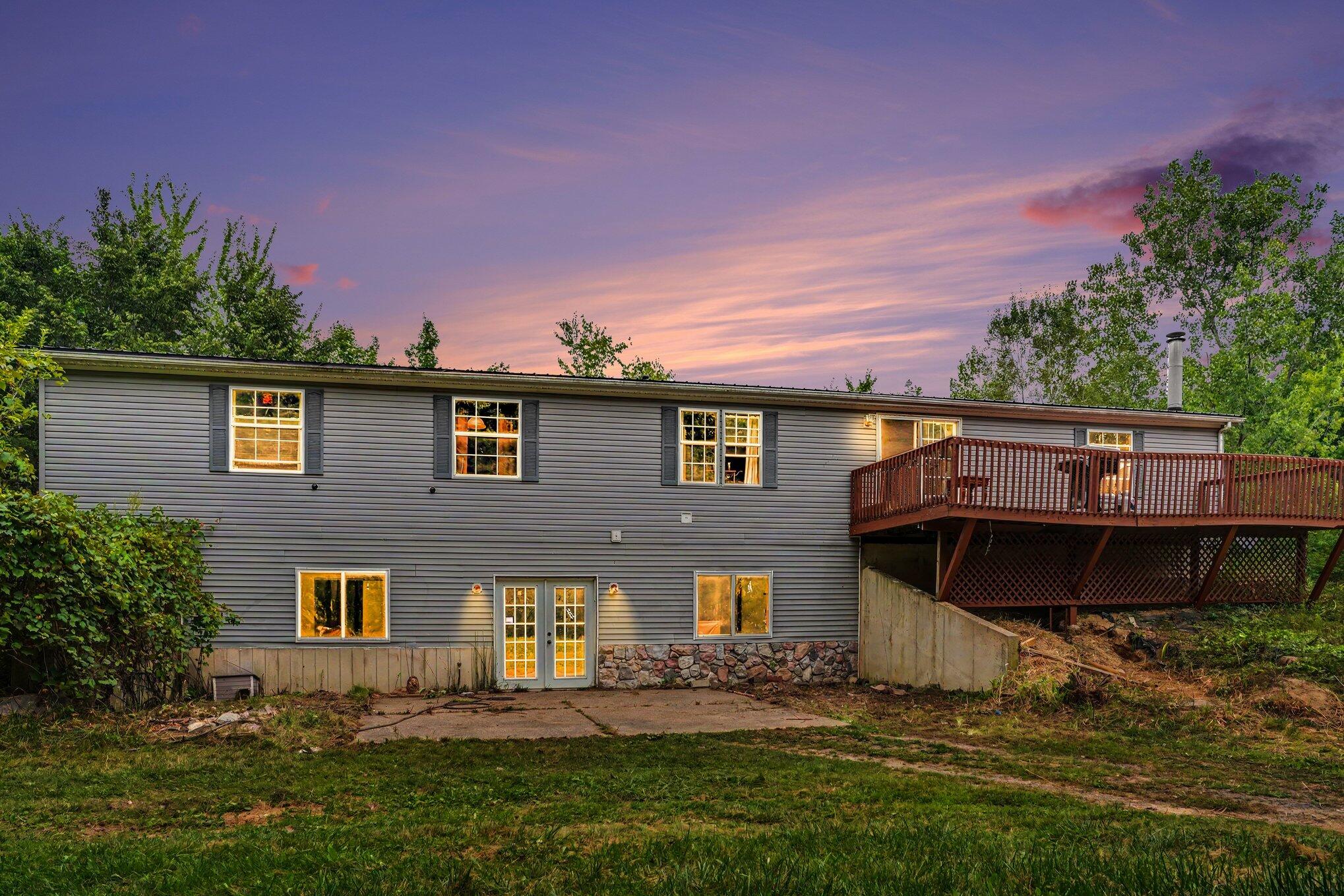 1863 Crystal Lane Allegan MI 49010
