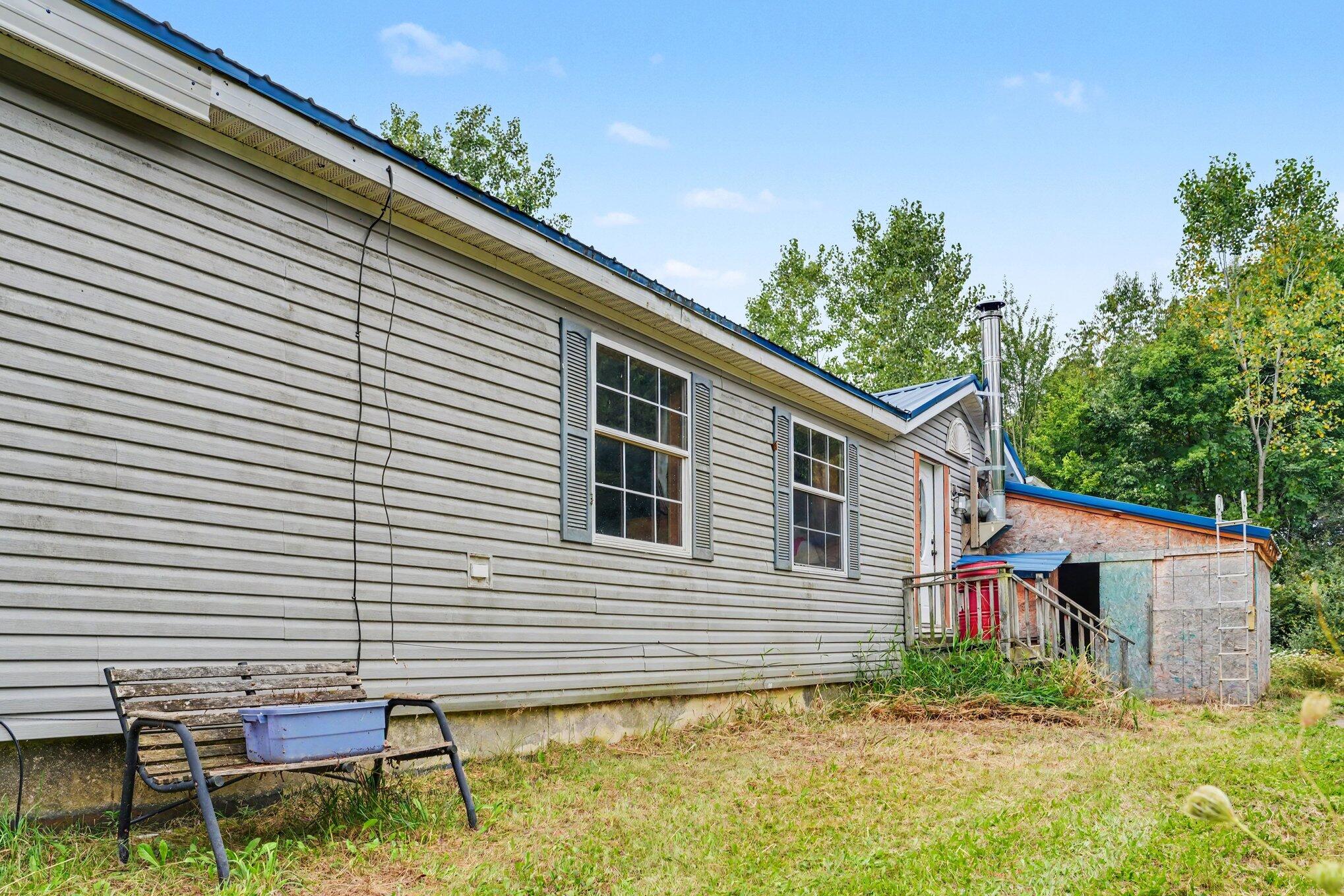 1863 Crystal Lane Allegan MI 49010