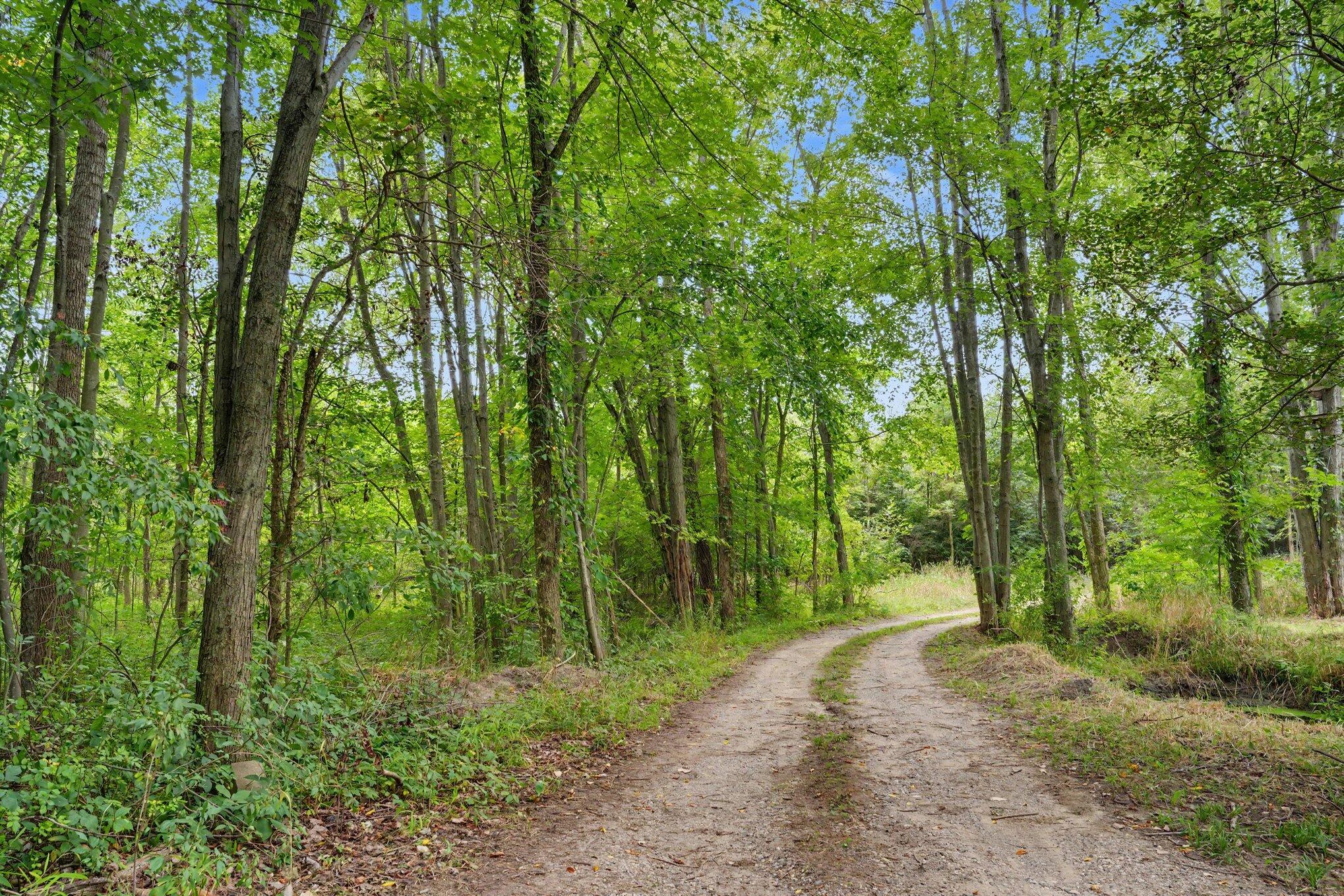 1863 Crystal Lane Allegan MI 49010