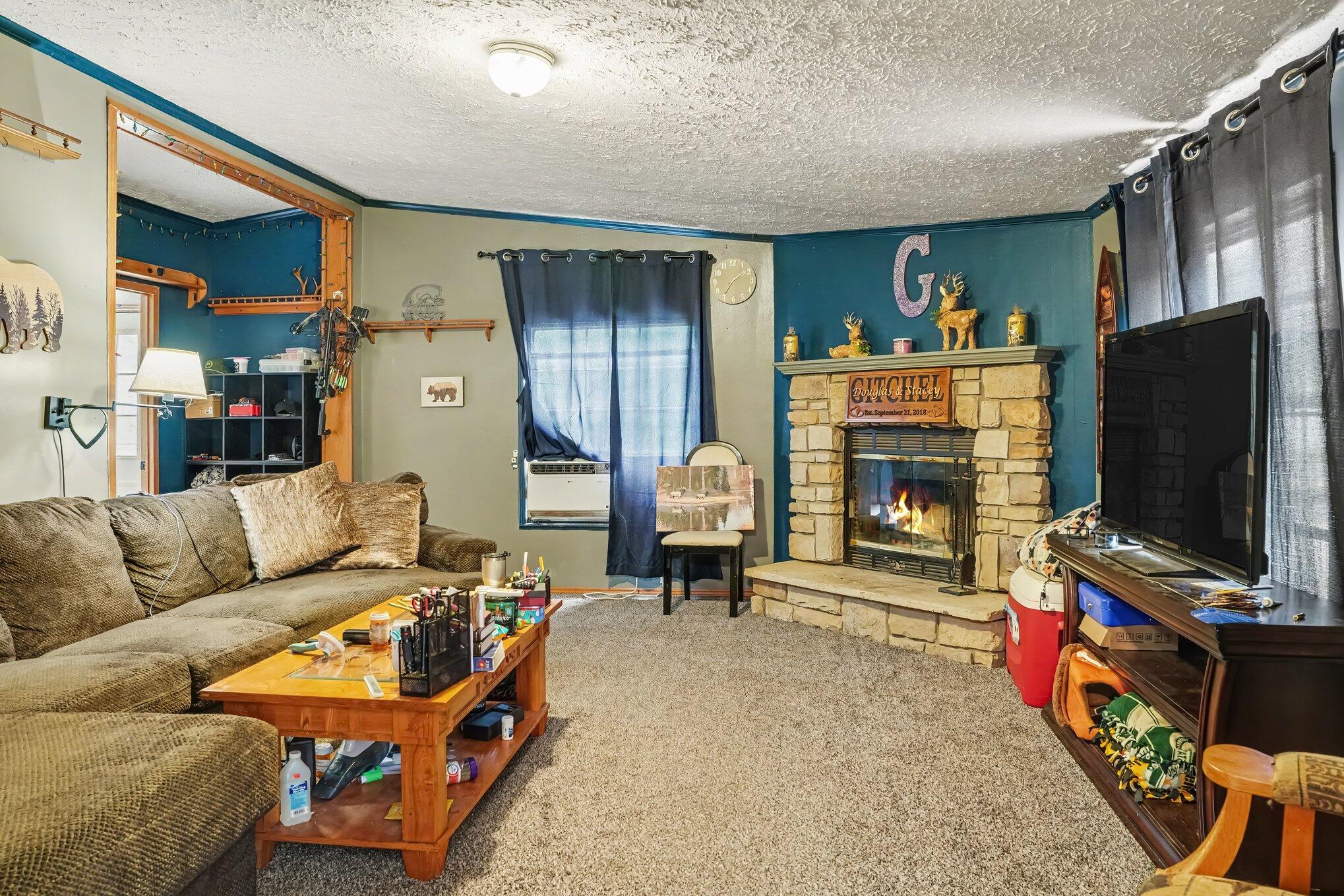 1863 Crystal Lane Allegan MI 49010