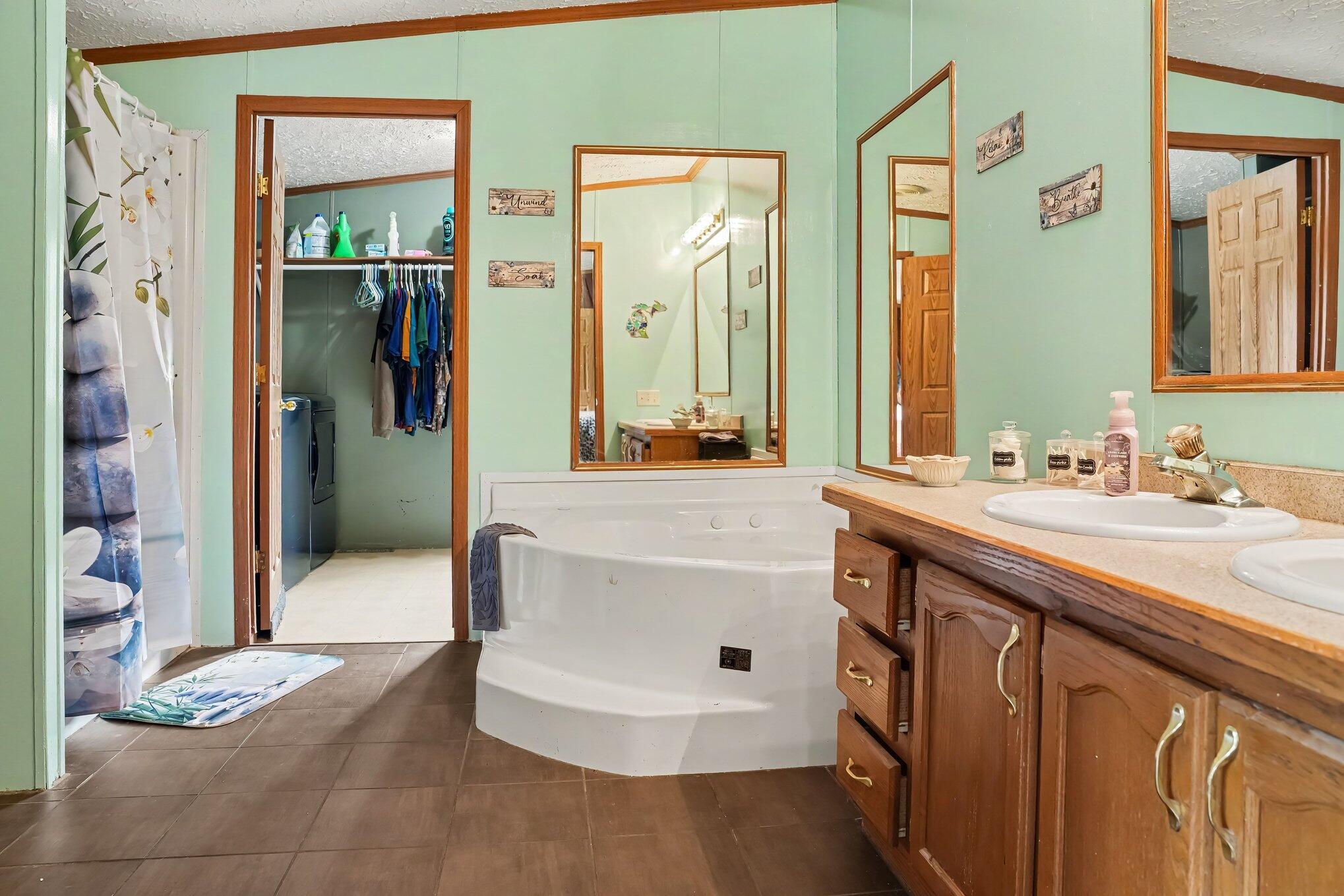1863 Crystal Lane Allegan MI 49010