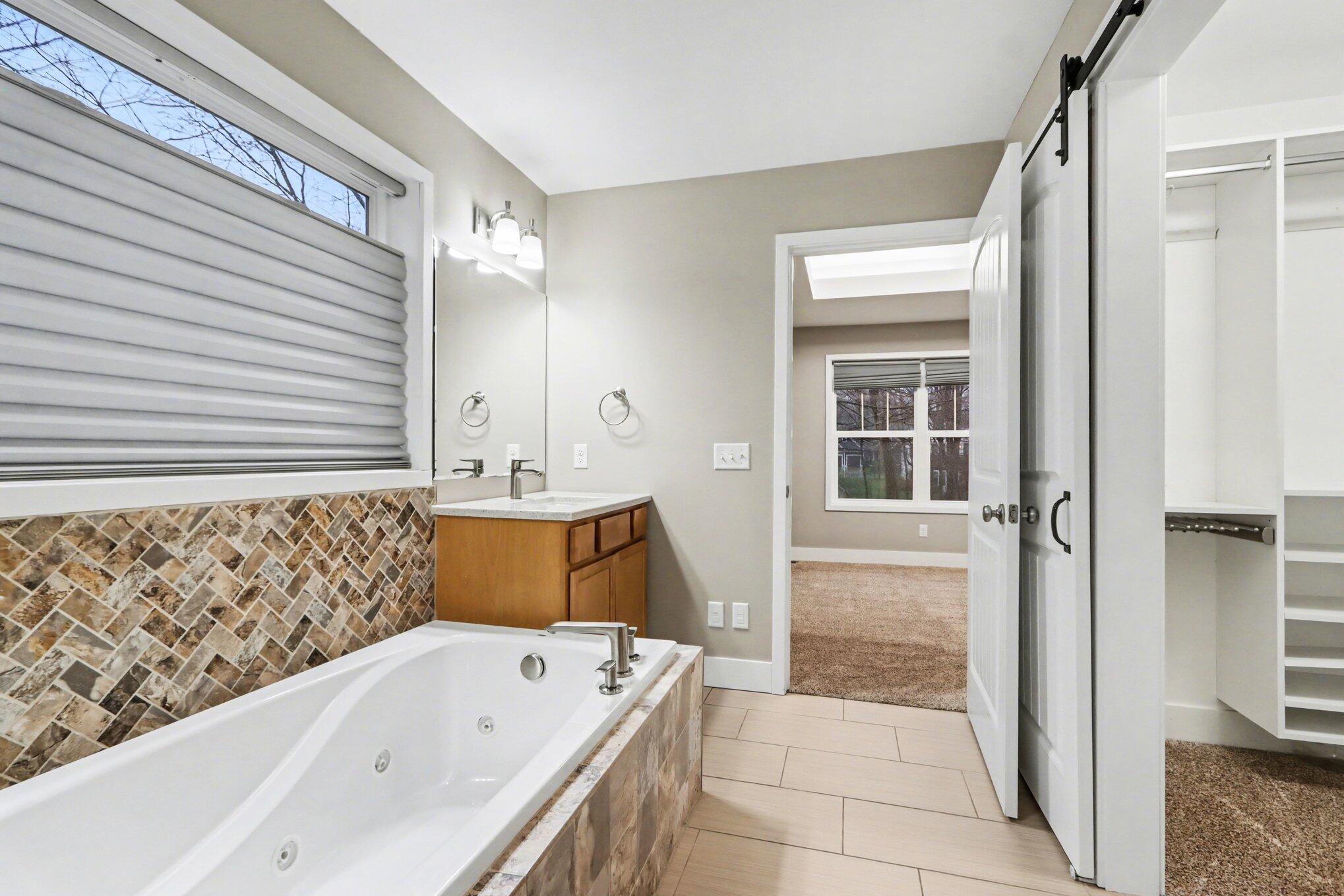 1070 Hawkins Court Kalamazoo MI 49009