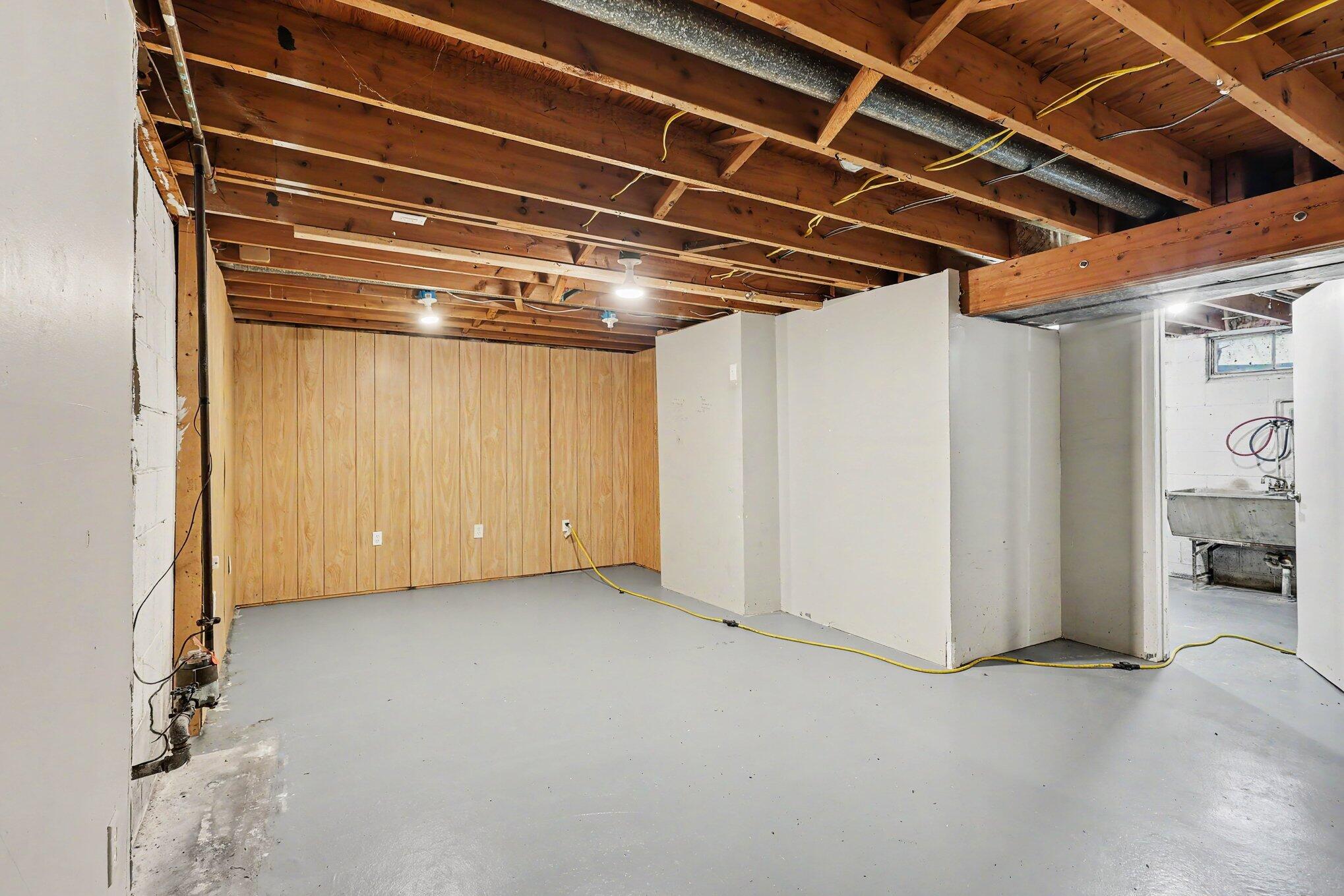 1436 Wesley Avenue Muskegon MI 49442
