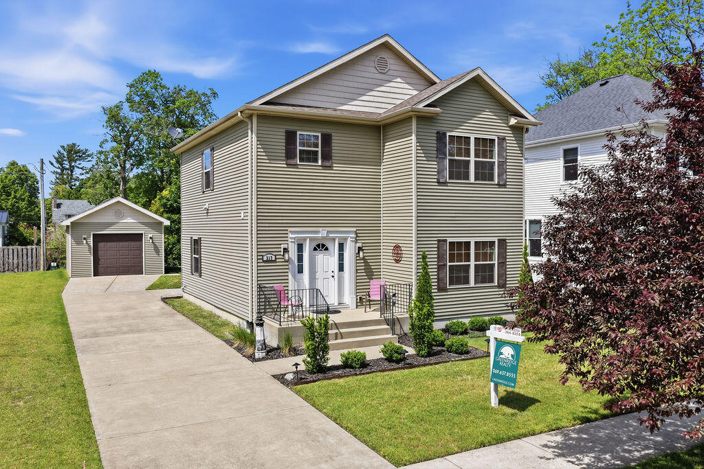 317 Monroe Street South Haven MI 49090
