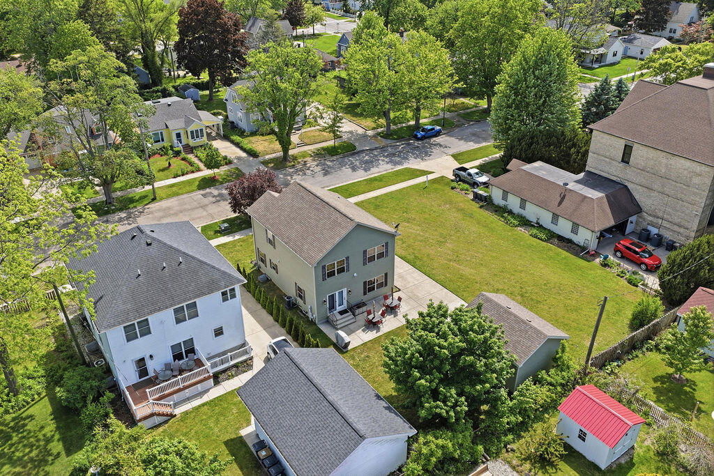 317 Monroe Street South Haven MI 49090