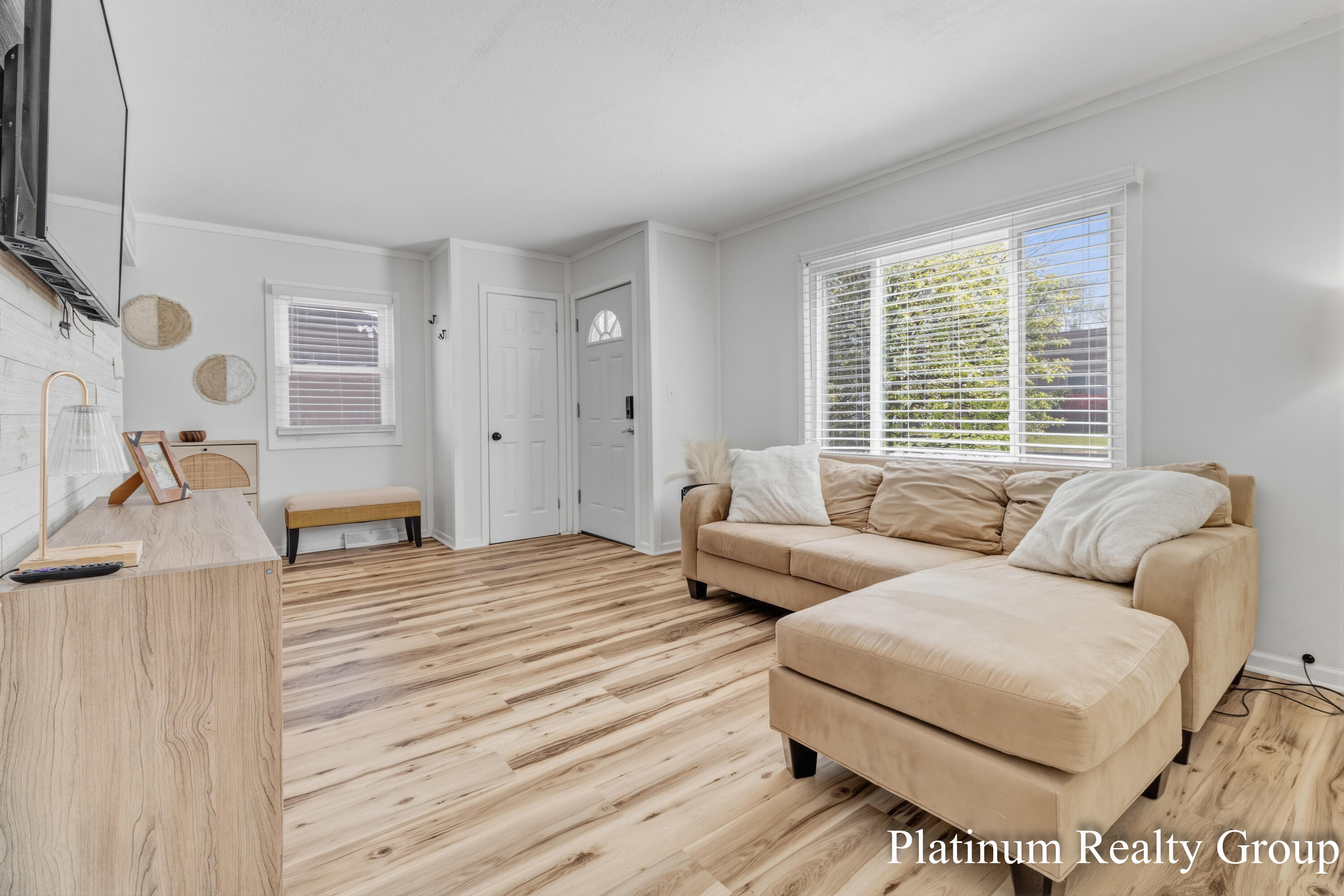 2390 Greenwood Street Muskegon MI 49441