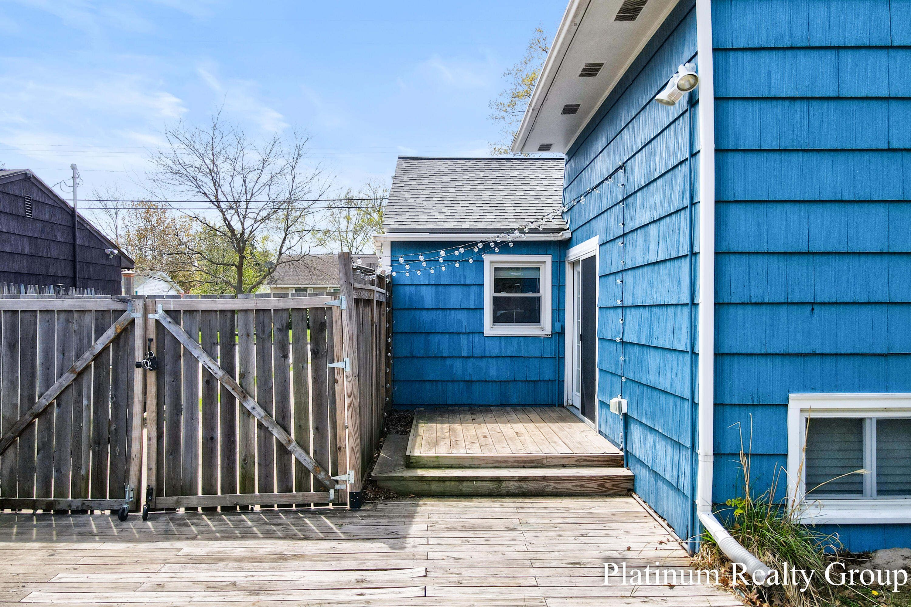 2390 Greenwood Street Muskegon MI 49441