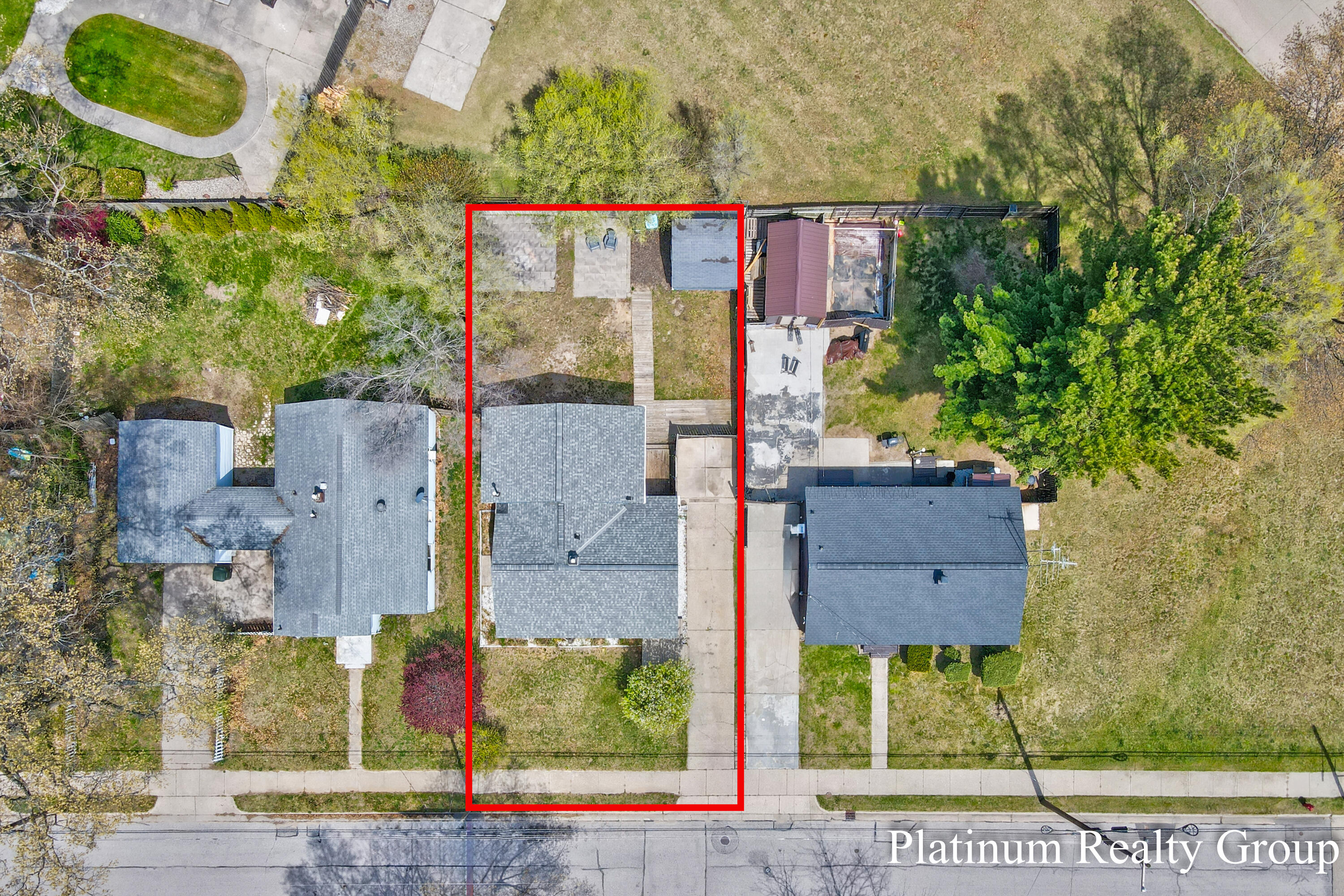 2390 Greenwood Street Muskegon MI 49441