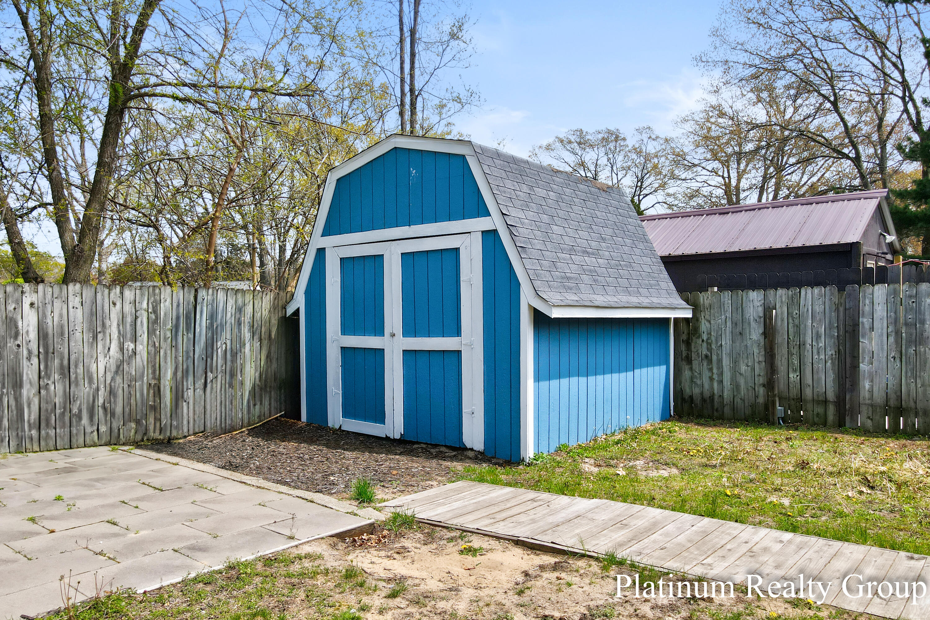 2390 Greenwood Street Muskegon MI 49441