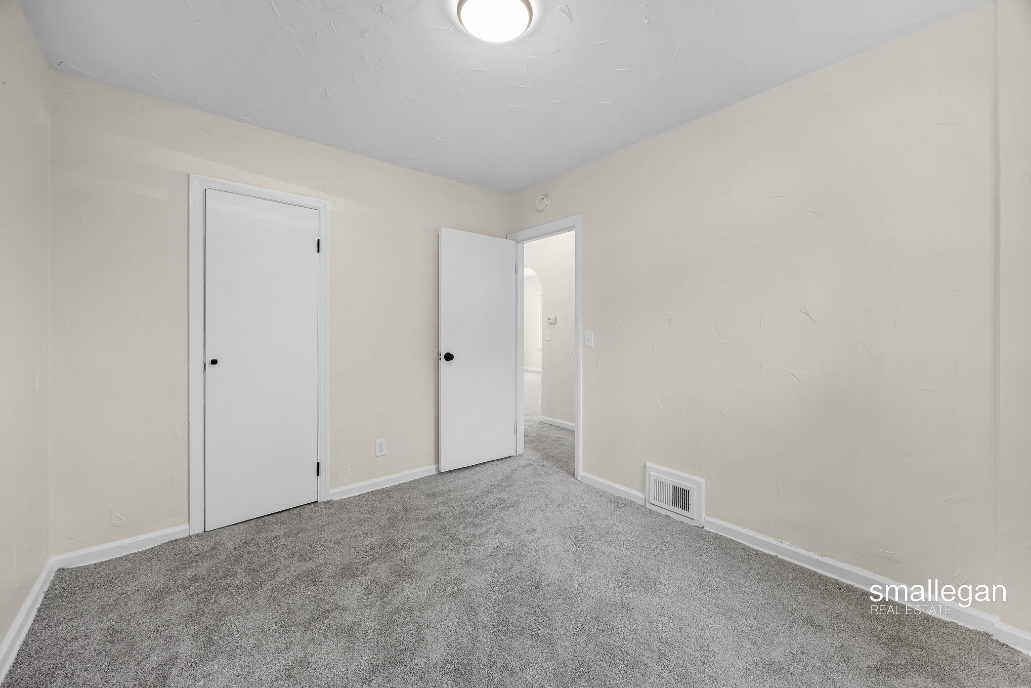 885 Oak Avenue Muskegon MI 49442