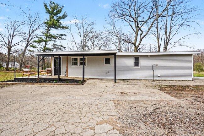 11818 128th Avenue Grand Haven MI 49417