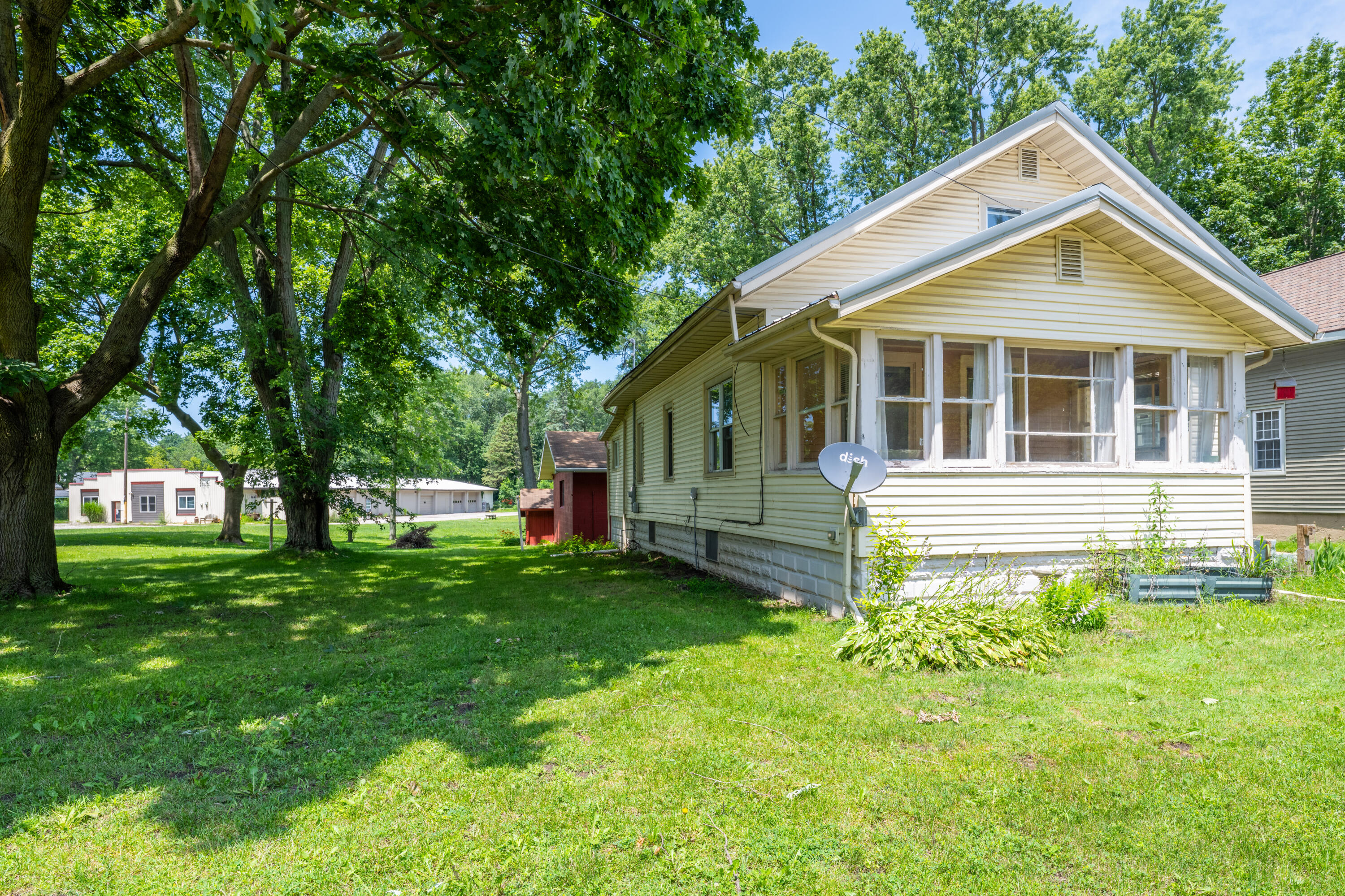135 W St Joseph Street Coloma MI 49038