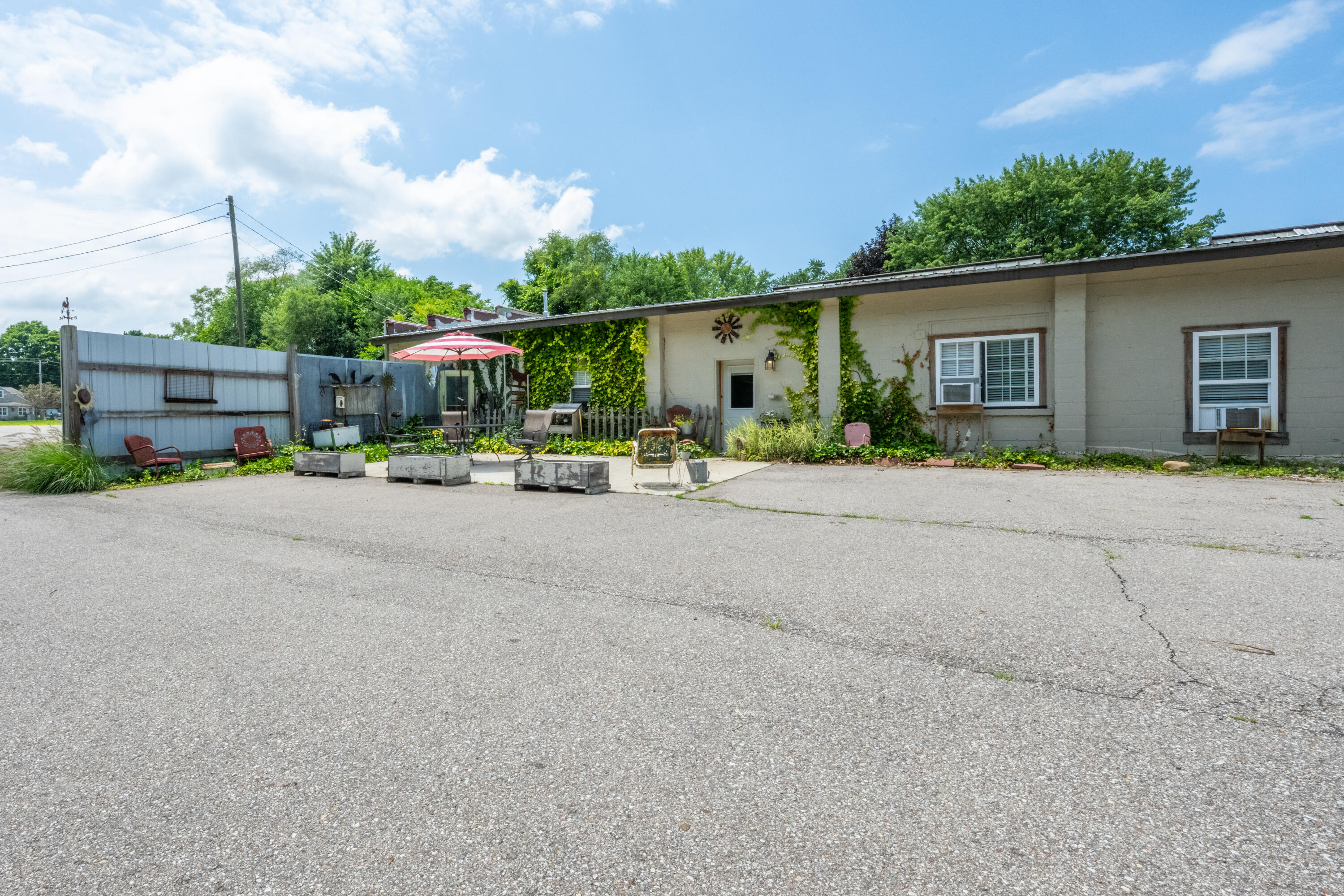 135 W St Joseph Street Coloma MI 49038