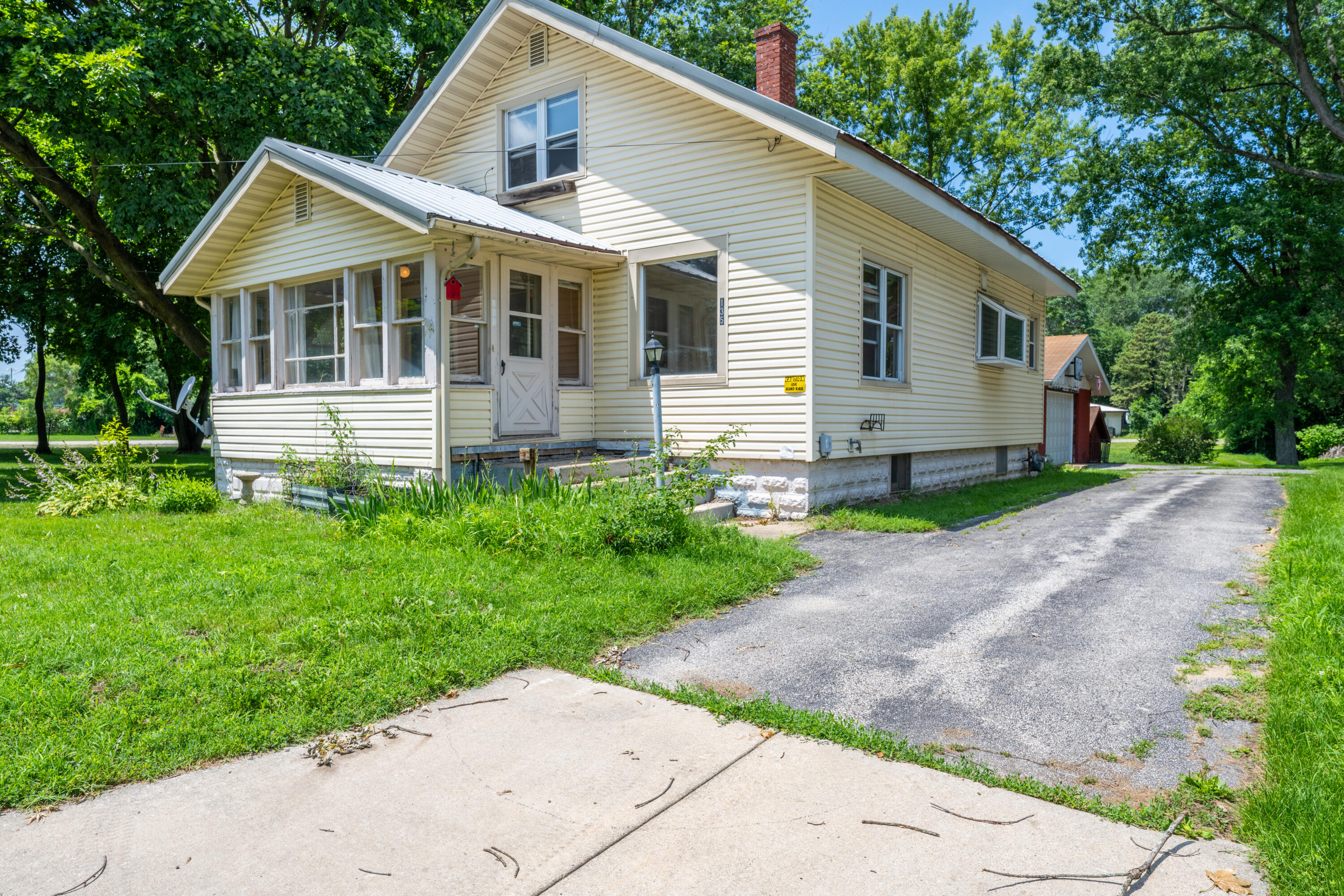 135 W St Joseph Street Coloma MI 49038