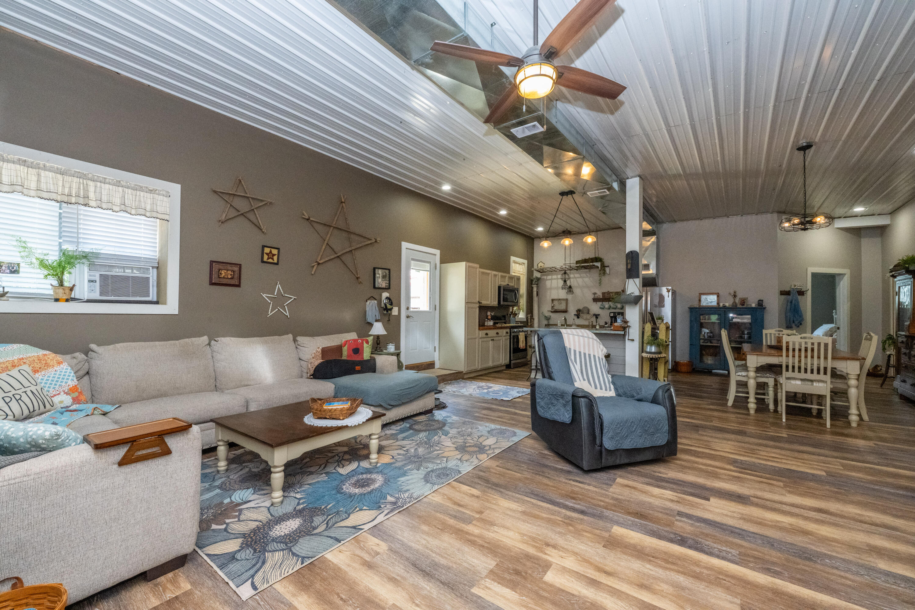 135 W St Joseph Street Coloma MI 49038
