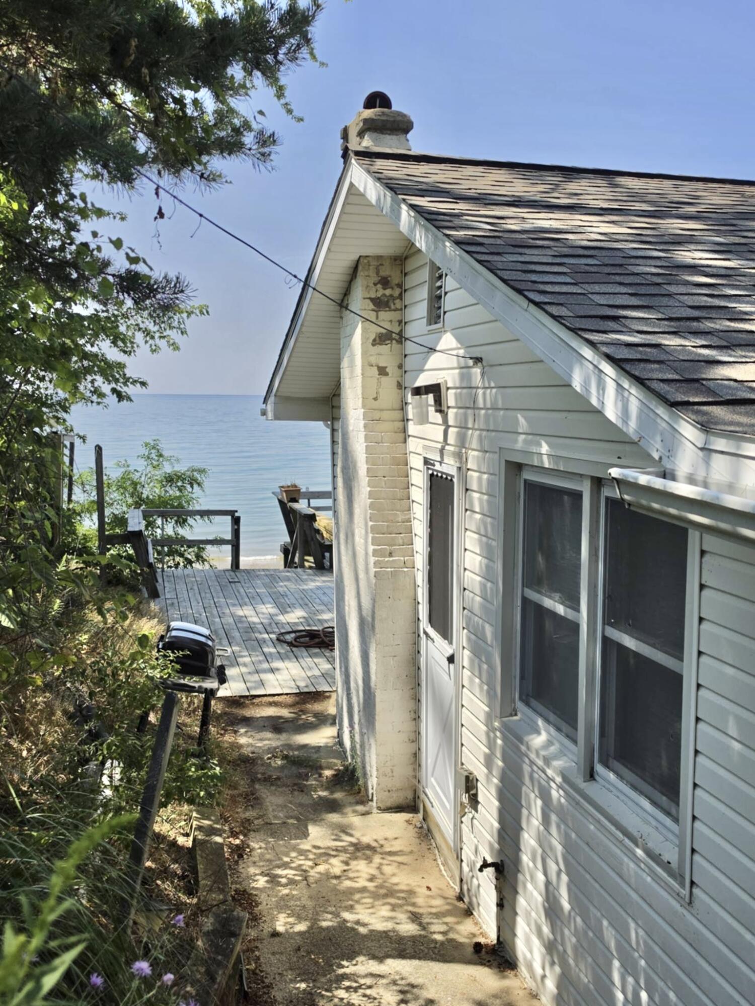 30048 Lake Bluff Drive Covert MI 49043