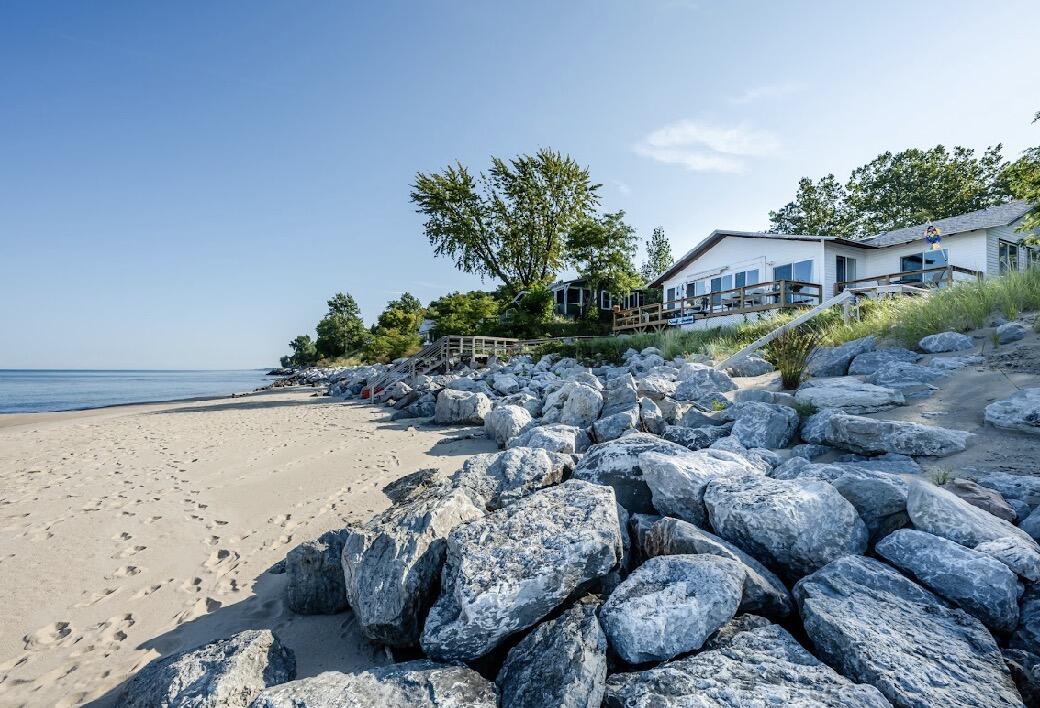 30048 Lake Bluff Drive Covert MI 49043